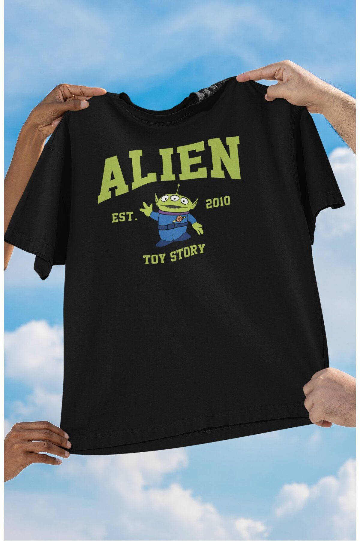 Fuddy Moda Unisex Toy Story Alien Est 2010 Baskılı Tişört, Oversize Oyuncak Hikayesi Temalı T-Shirt