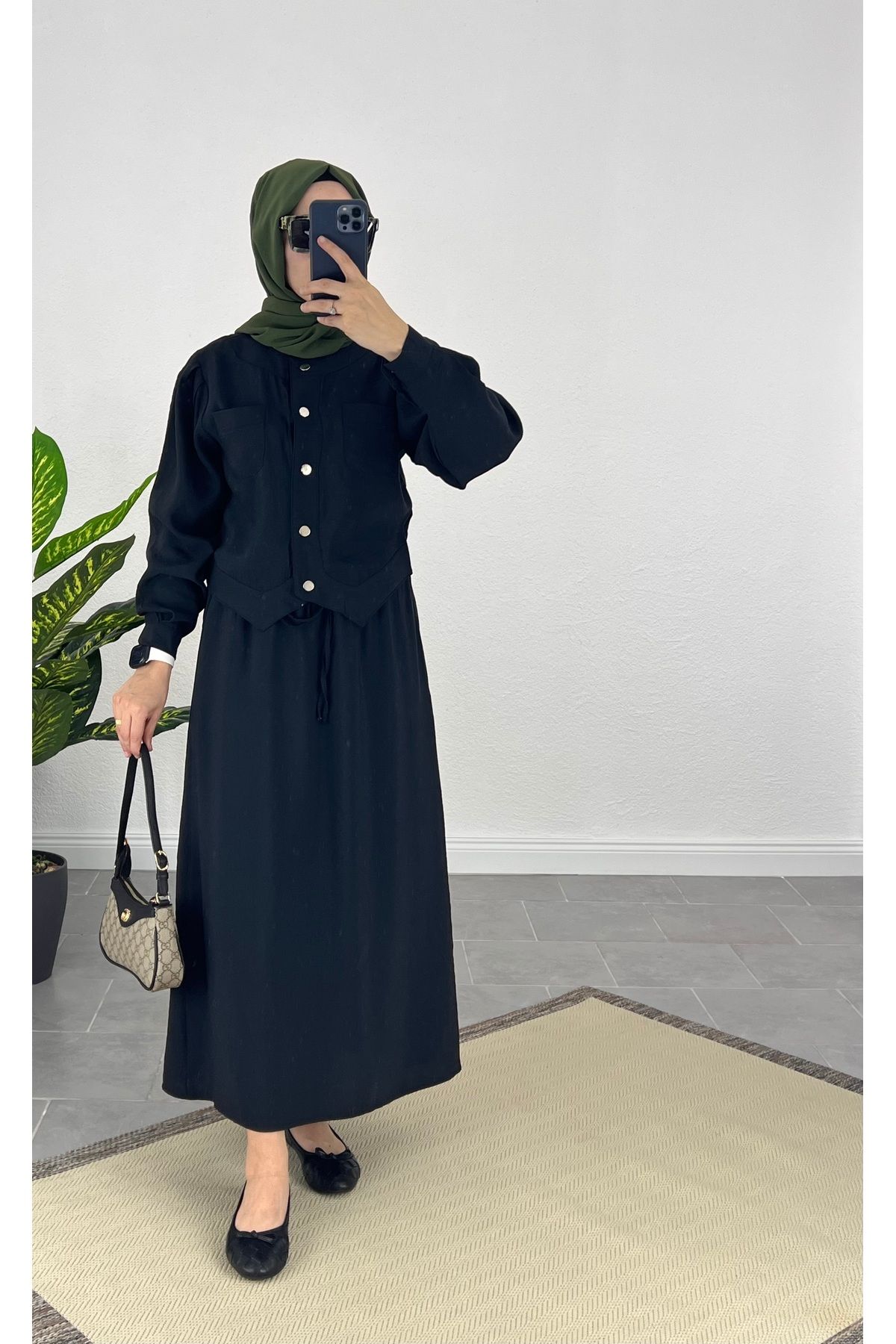 Elifkaracabutik Çıtçıtlı Etekli Alt-Üst Takım