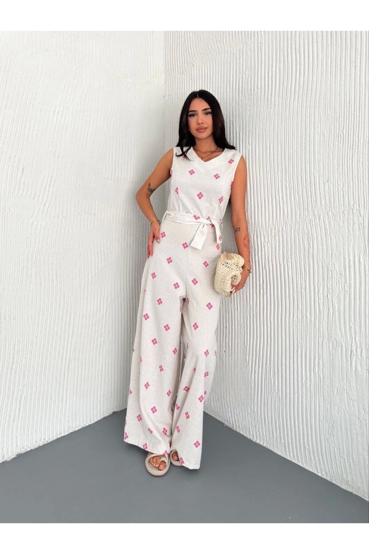 ufukmoda Sırt dekolteli keten beyaz tulum S1036