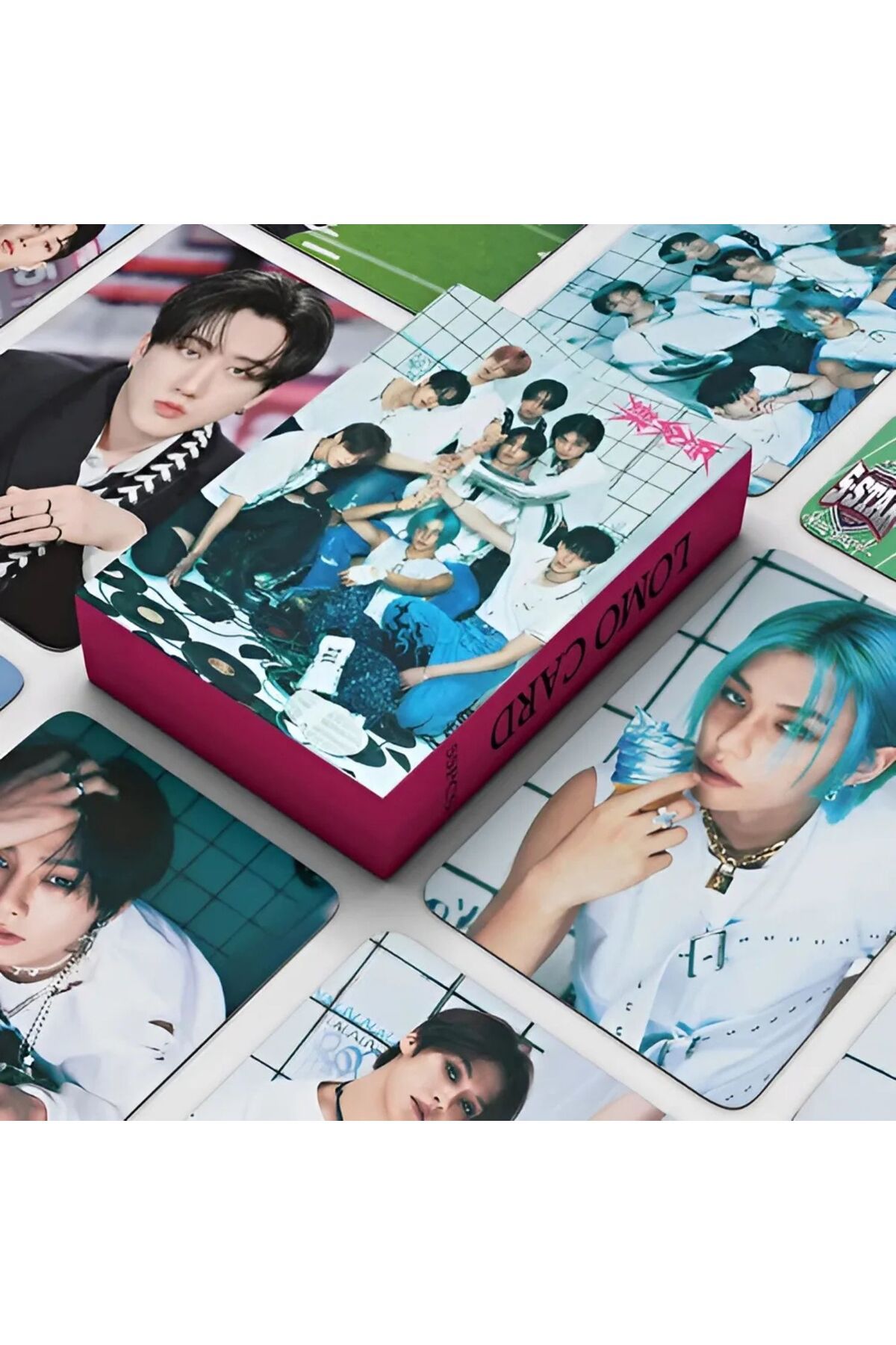 Kpop Dünyasi STRAY KIDS '' Rock Star '' Çift Yön Baskılı Lomo Card Seti