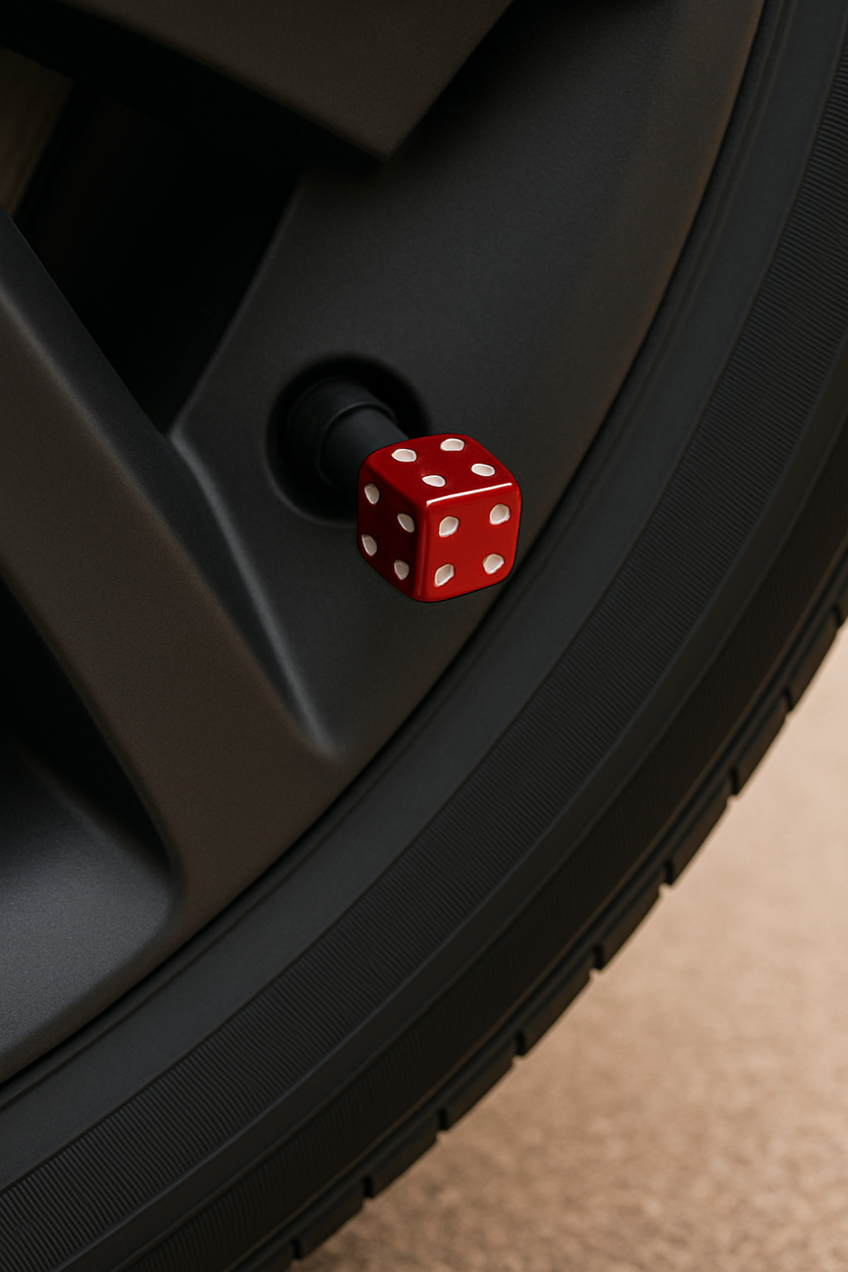 SNSTİCARET Zar Desenli Metal Sibop Kapağı Kırmızı Renk 4 adet