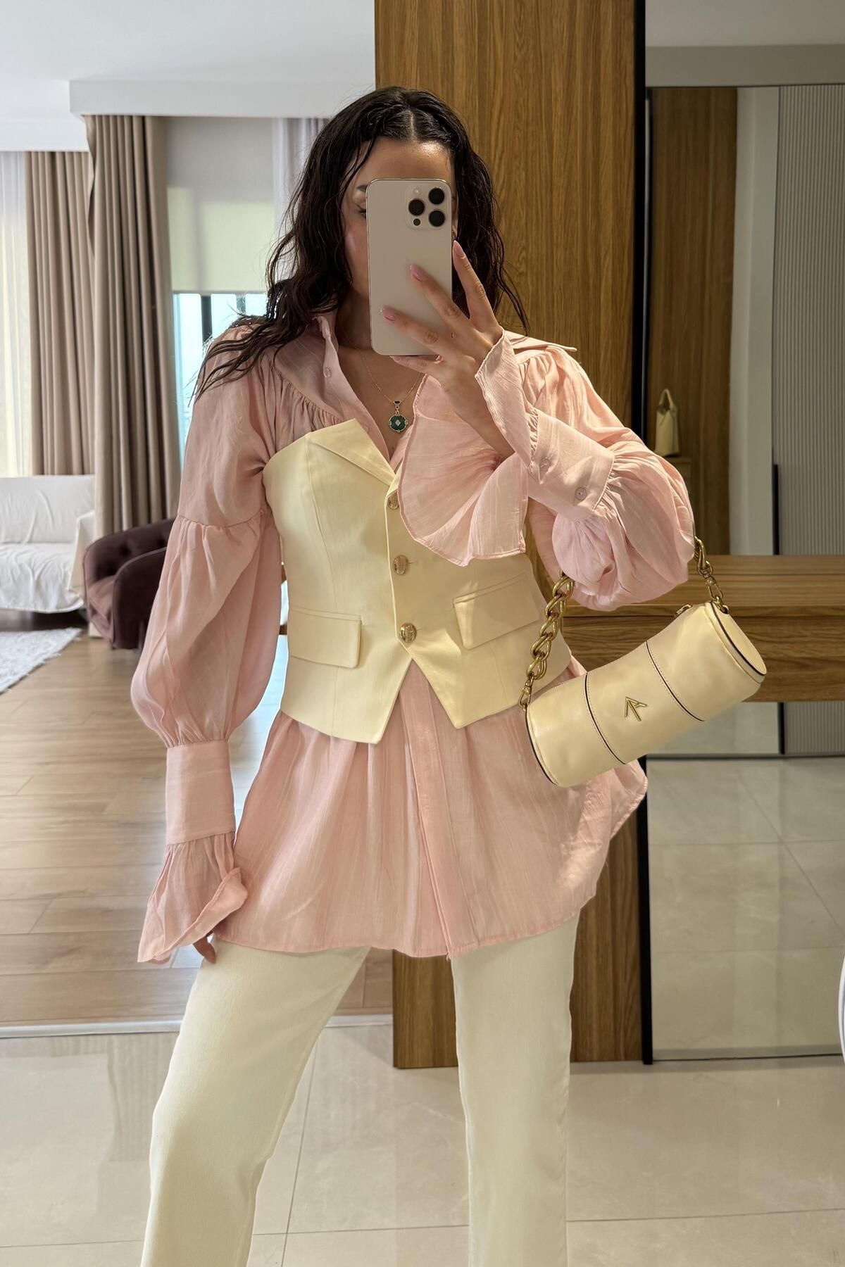 Gizem Ecemiş Bellis Toz Pembe Büzgülü Tasarım Gömlek