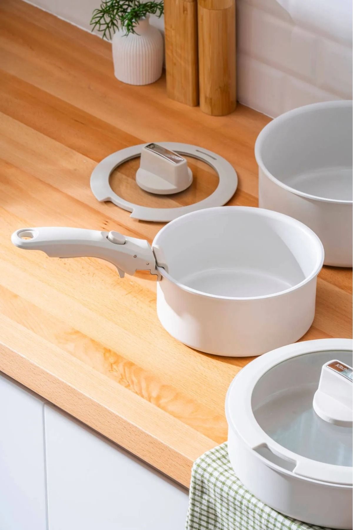 Onedekor-Ultimate Pro 9 Piece Snap on Cooking and Storing Cookware Set with Handles 5