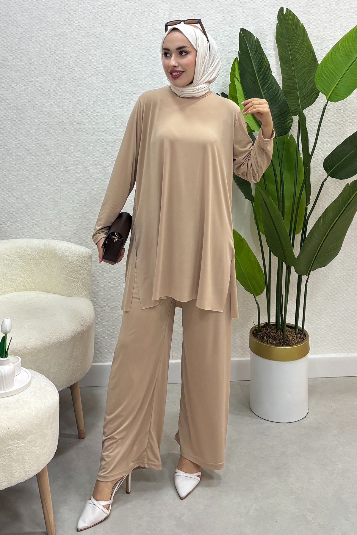 Tesettür Diyarı Düz Model Yazlık İnce tril tril Sendy Kumaş Takım Std Beden 38-44 bedene Uyumlu
