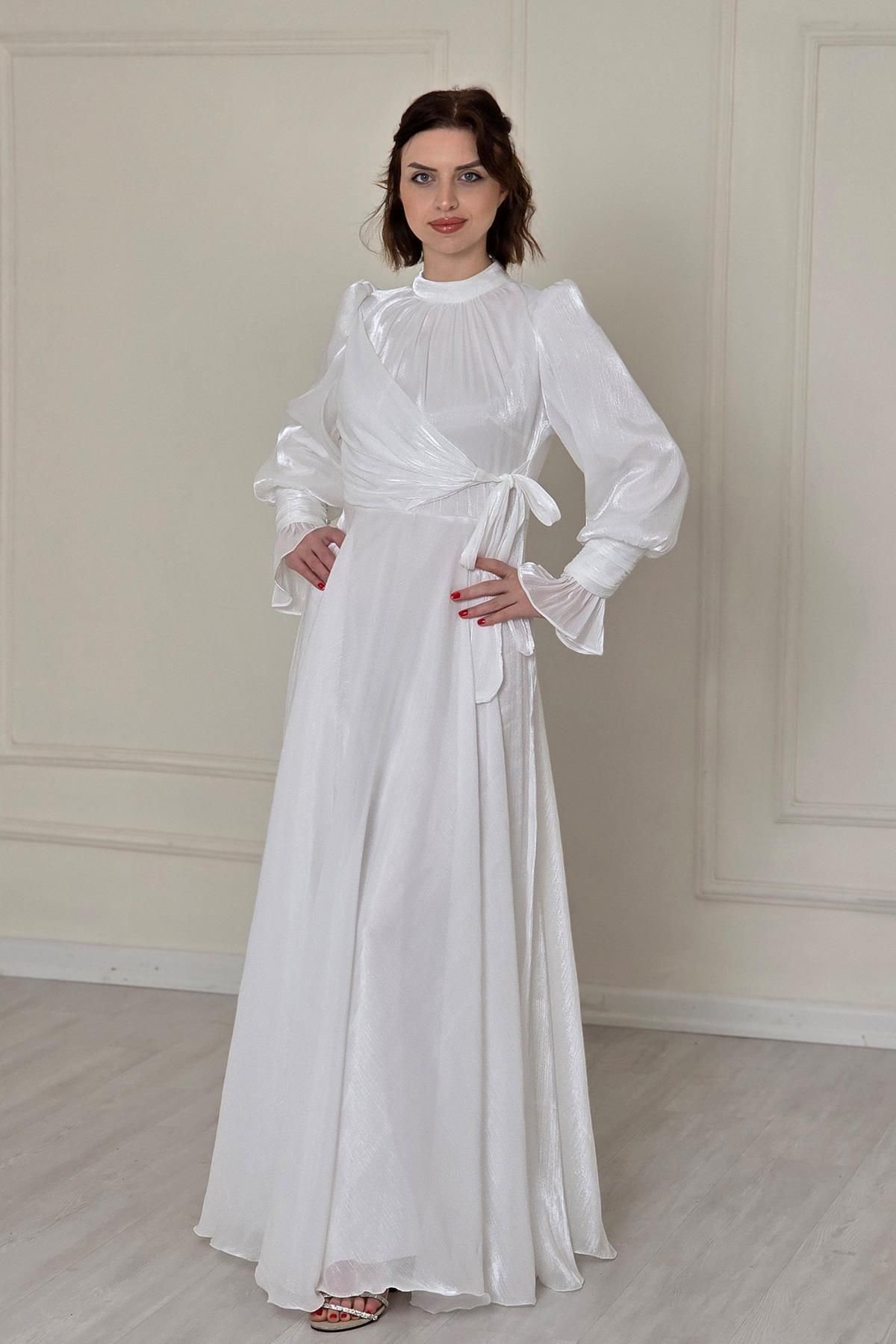 Yonca Moda Evi Beyaz Ön Detaylı Kollar Fırfırlı Abiye
