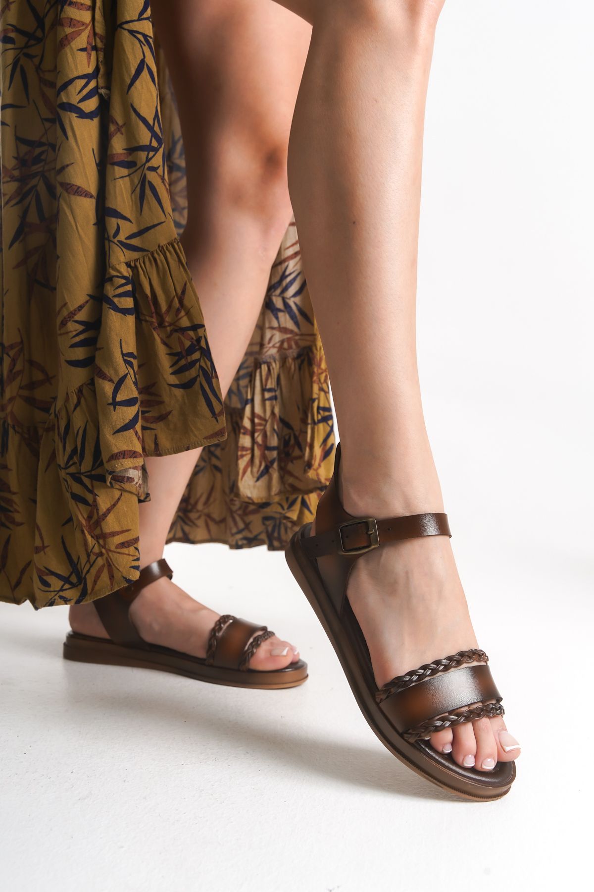 Lively Stylish Zarina Örgü Detaylı Düz Rahat Sandalet