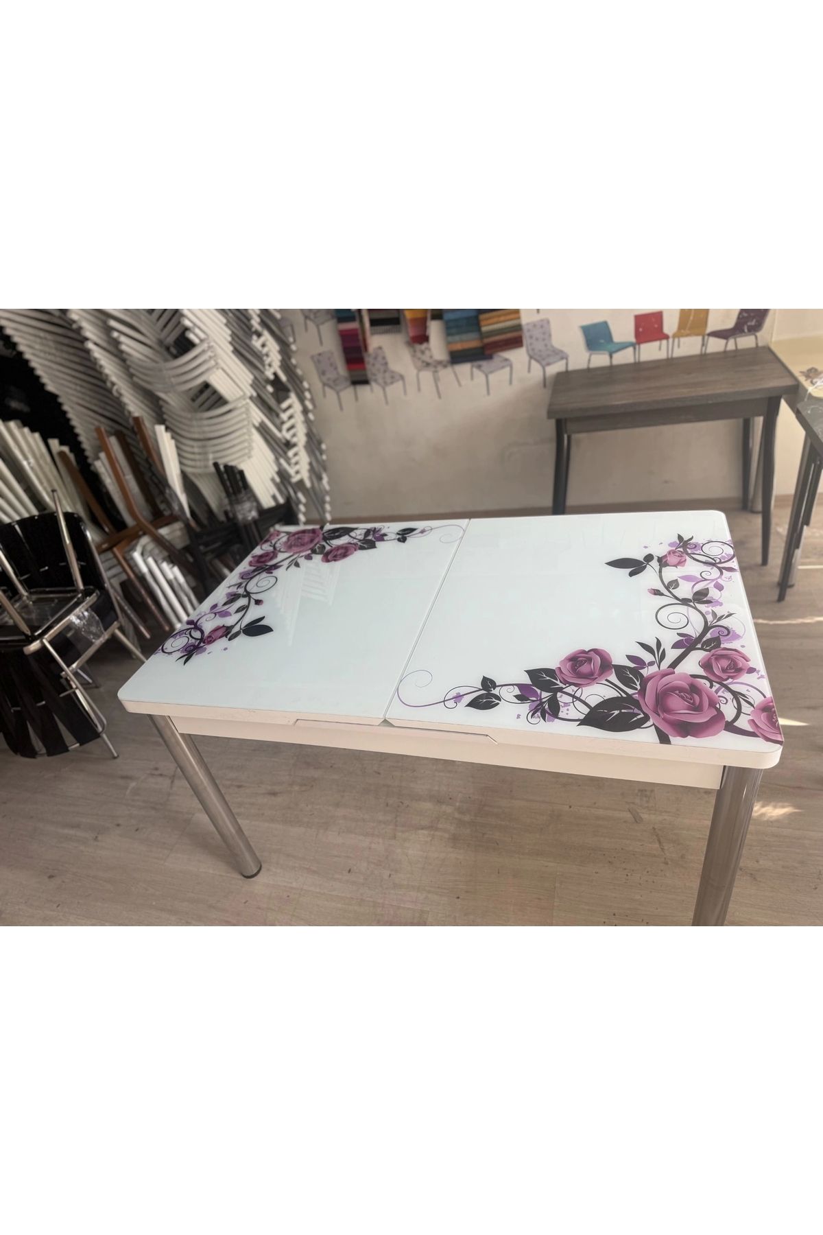 Evistro Yanlardan Açılır Büyüyen Kelebek Cam Mutfak Masası 80cm x 130cm Lila Gül