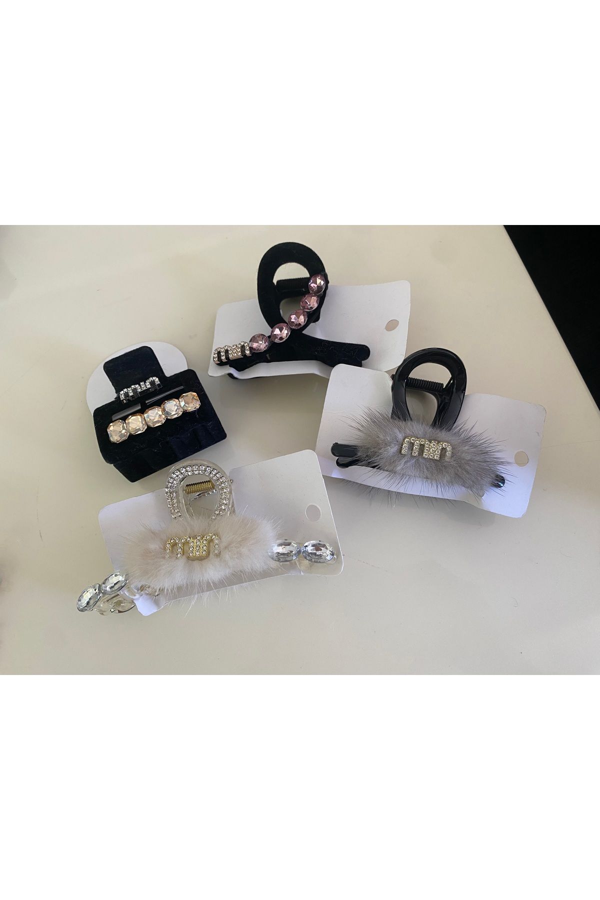 DESİGN Sisterd Accessories Gri Tüylü Toka