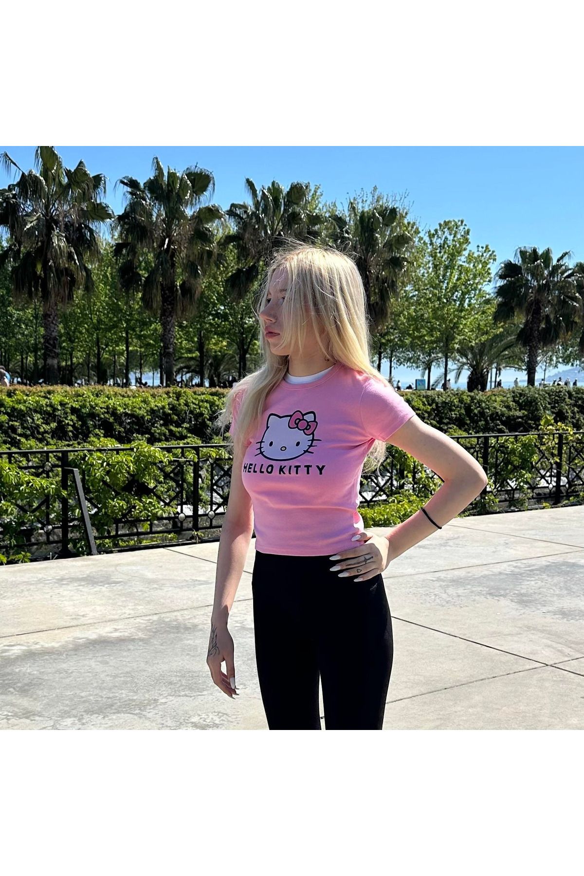 Gofeel Harajuku Pink Hello Kitty Crop Top
