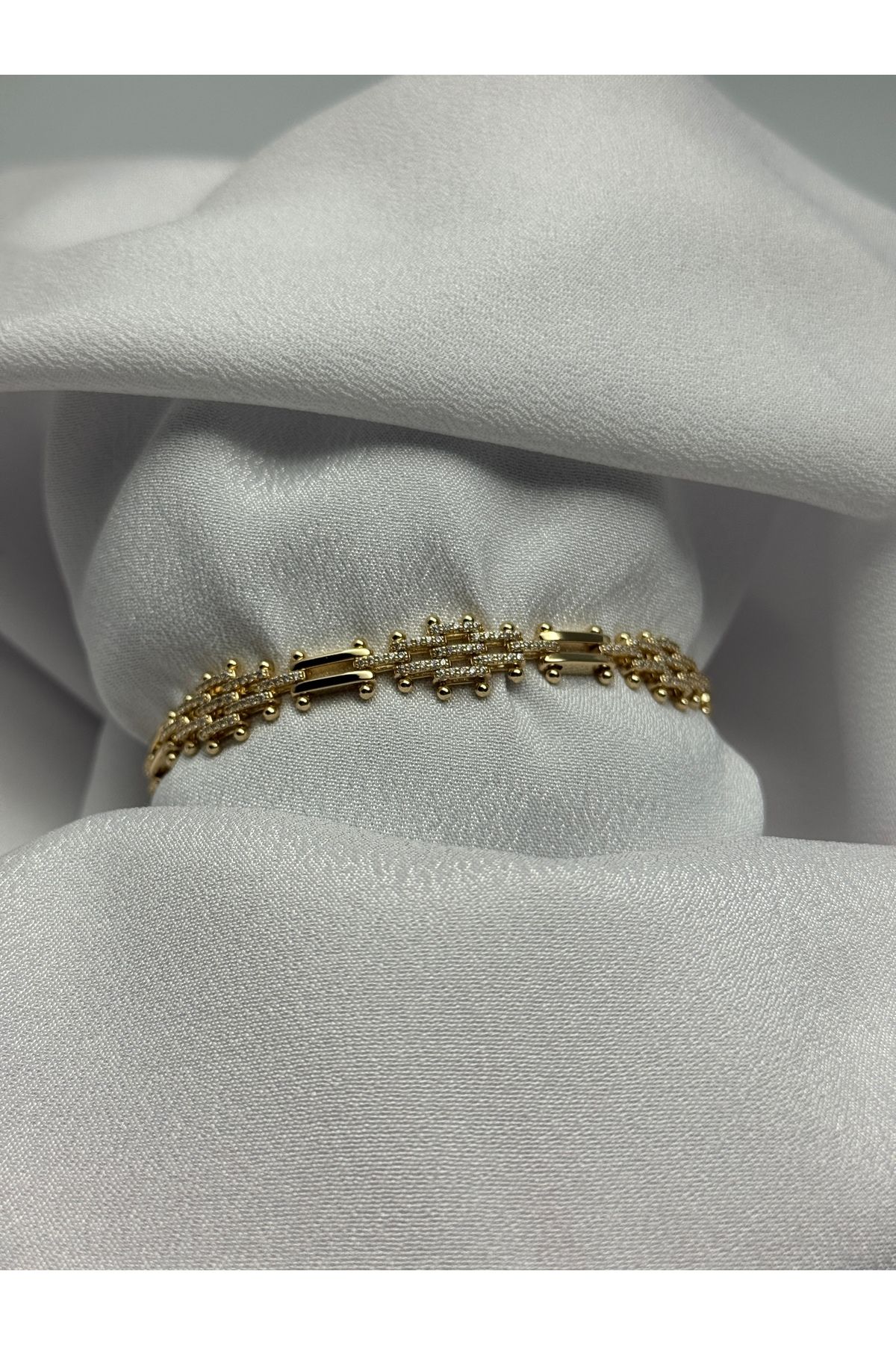 XUPING JEWELRY Xuping Zirkon Taşlı 14K Altın Rengi Vip Bileklik