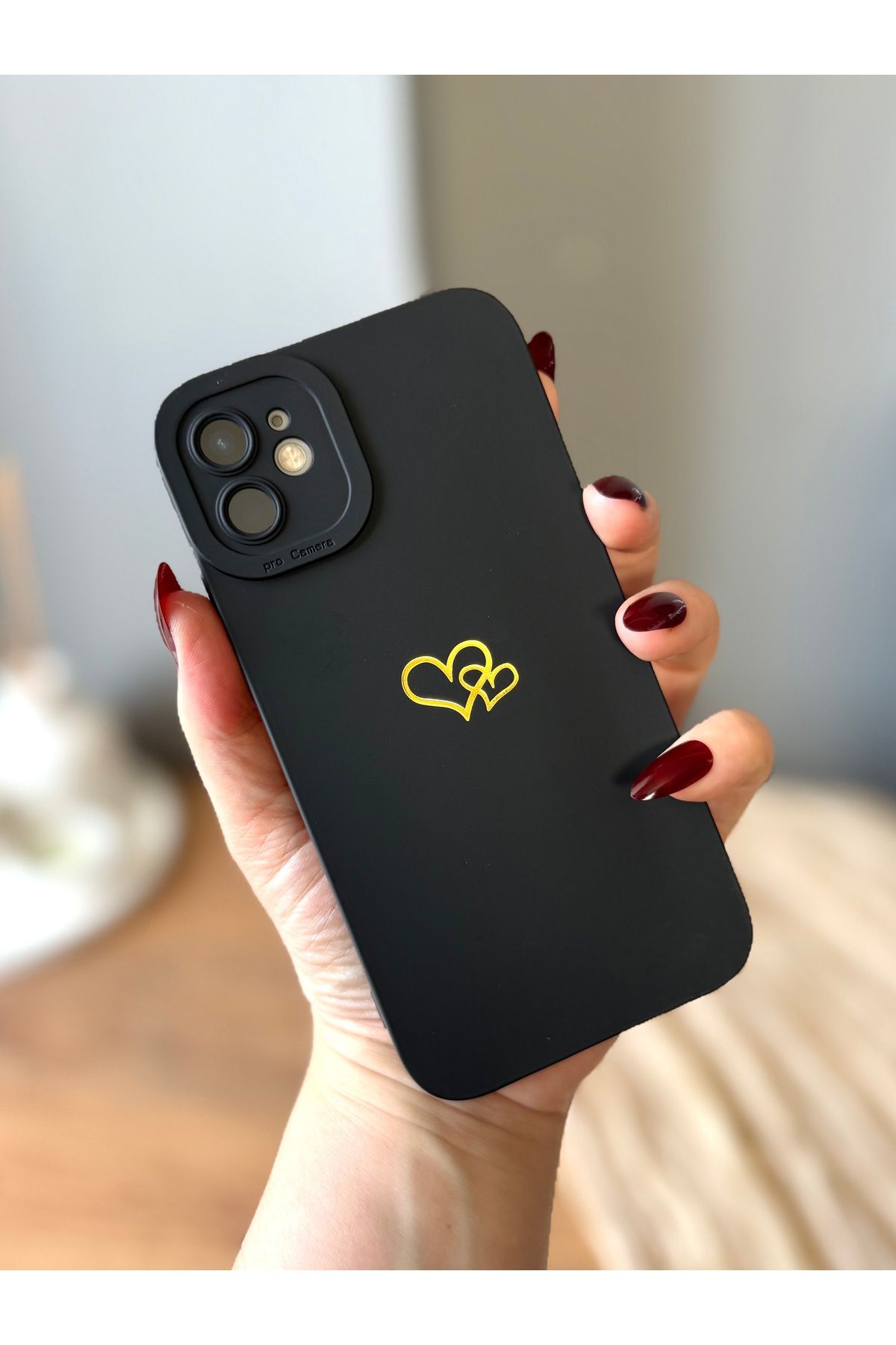 MirazTasarim IPHONE 11 KENARLARI PARLAK KALP DESENLİ SİYAH KILIF2