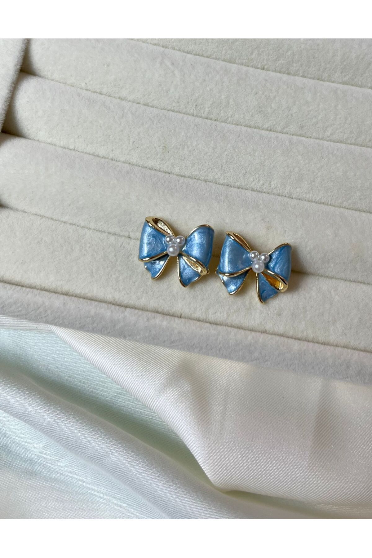 Orvix Accessories Fiyonk Motifli Mavi Kararmaz Kadın Yazlık Küpe Hediyelik Küpe Abiye Küpe Anne Küpe