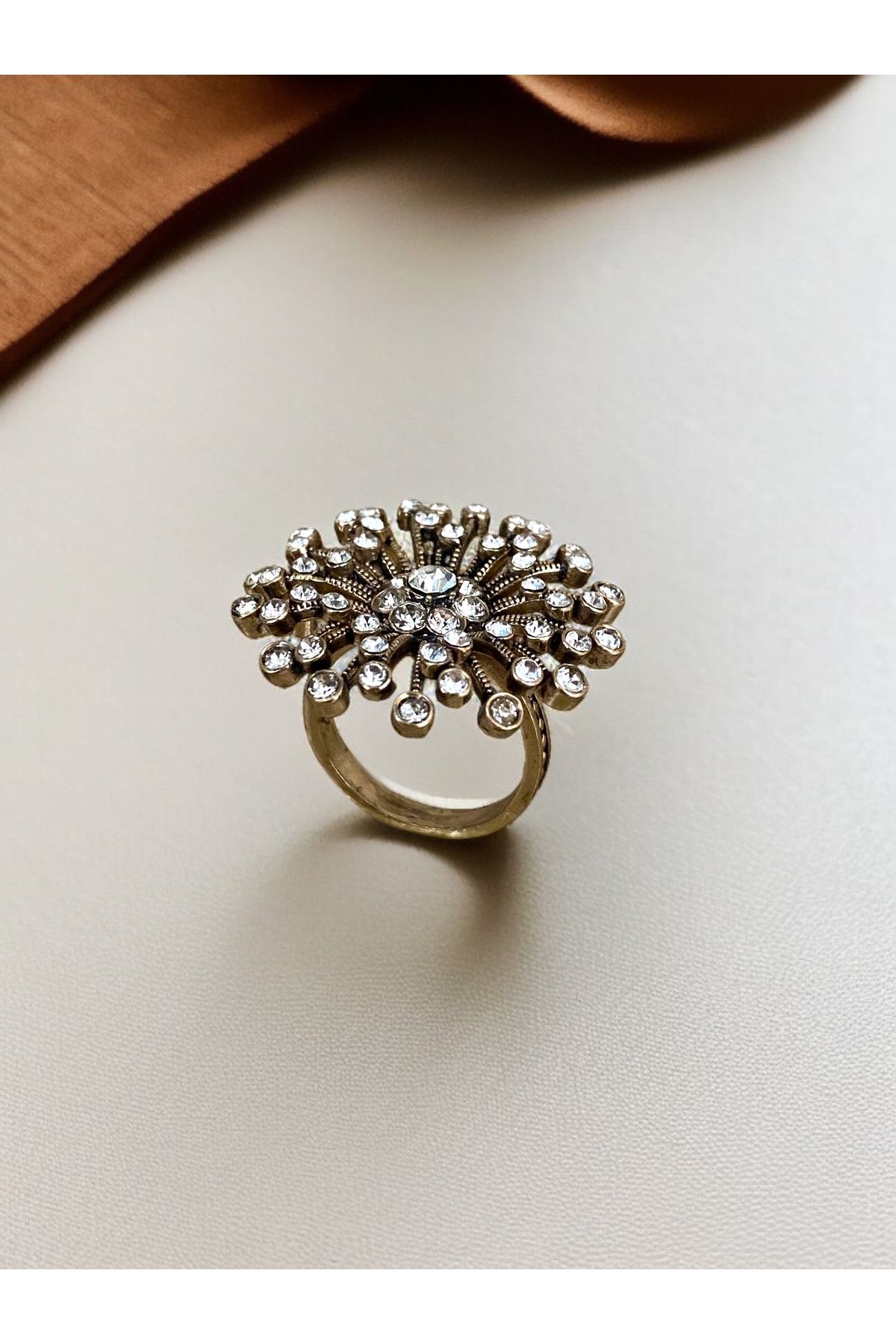 FAYRA ACCESSORIES Kristal Taşlı Dandelion Yüzük