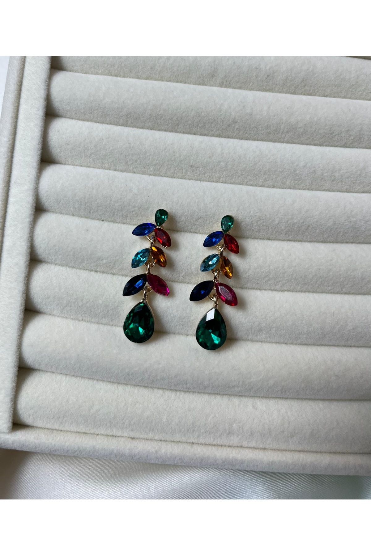 Orvix Accessories Yaprak Motifli Renkli Kararmaz Sallantılı Vintage Kadın Yazlık Küpe Abiye Küpe Hediyelik Küpe