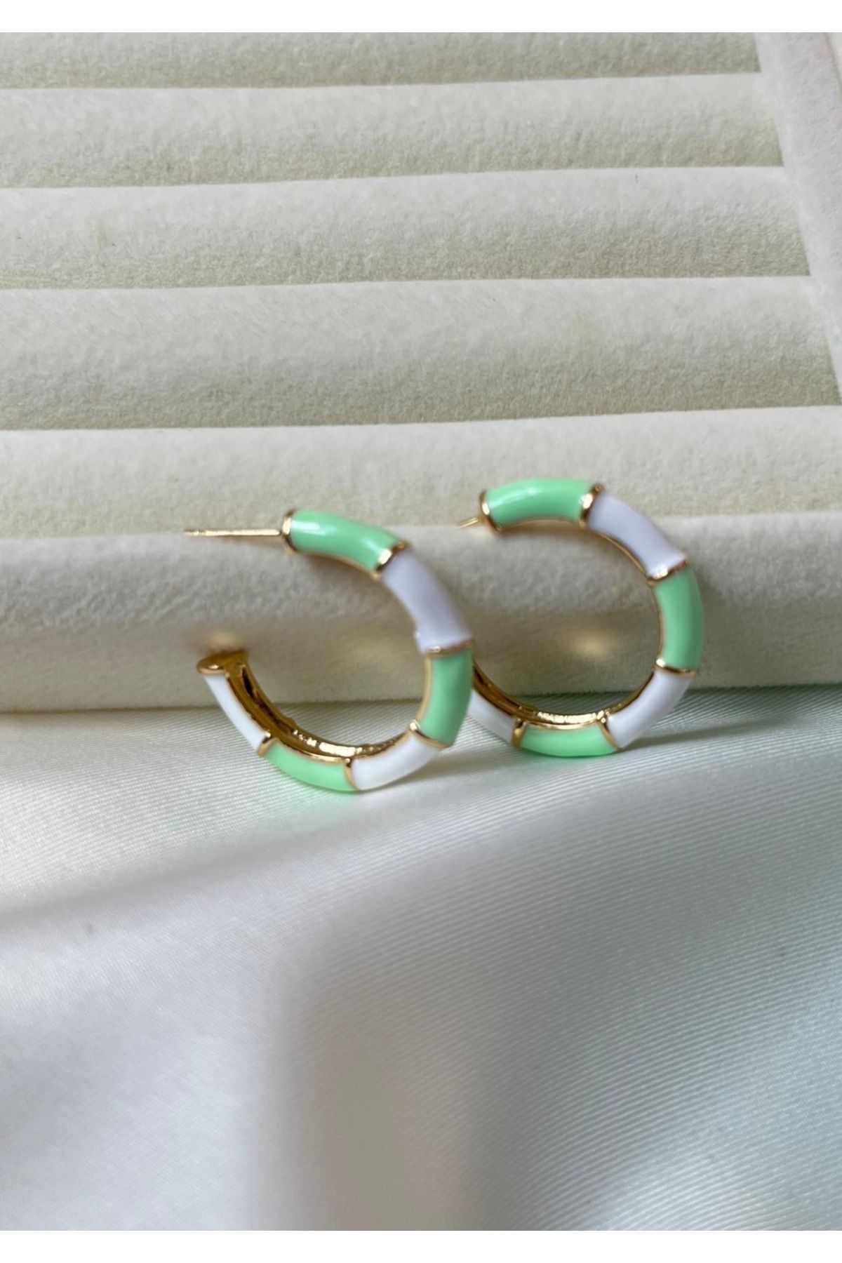Orvix Accessories YEŞİL BEYAZ YAZLIK HALKA KADIN KÜPE VİNTAGE KÜPE ABİYE KÜPE HEDİYELİK KÜPE