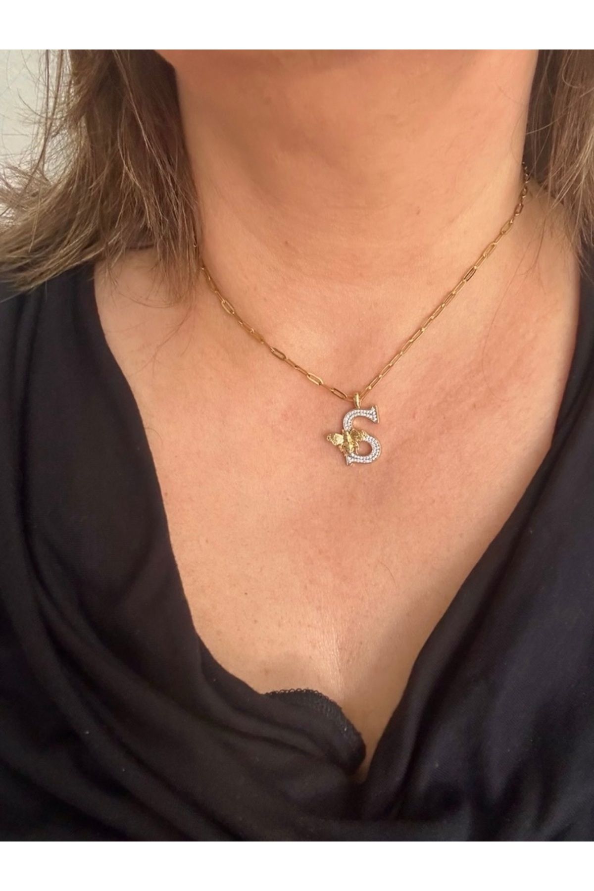 ALS Tasarım Dünyası Kadın Çelik Gold Renk İç İçe Geçirmeli Zincir Ucu A Harf Zirkon Taşlı Kenarı Arı Kolye 40+5 Cm