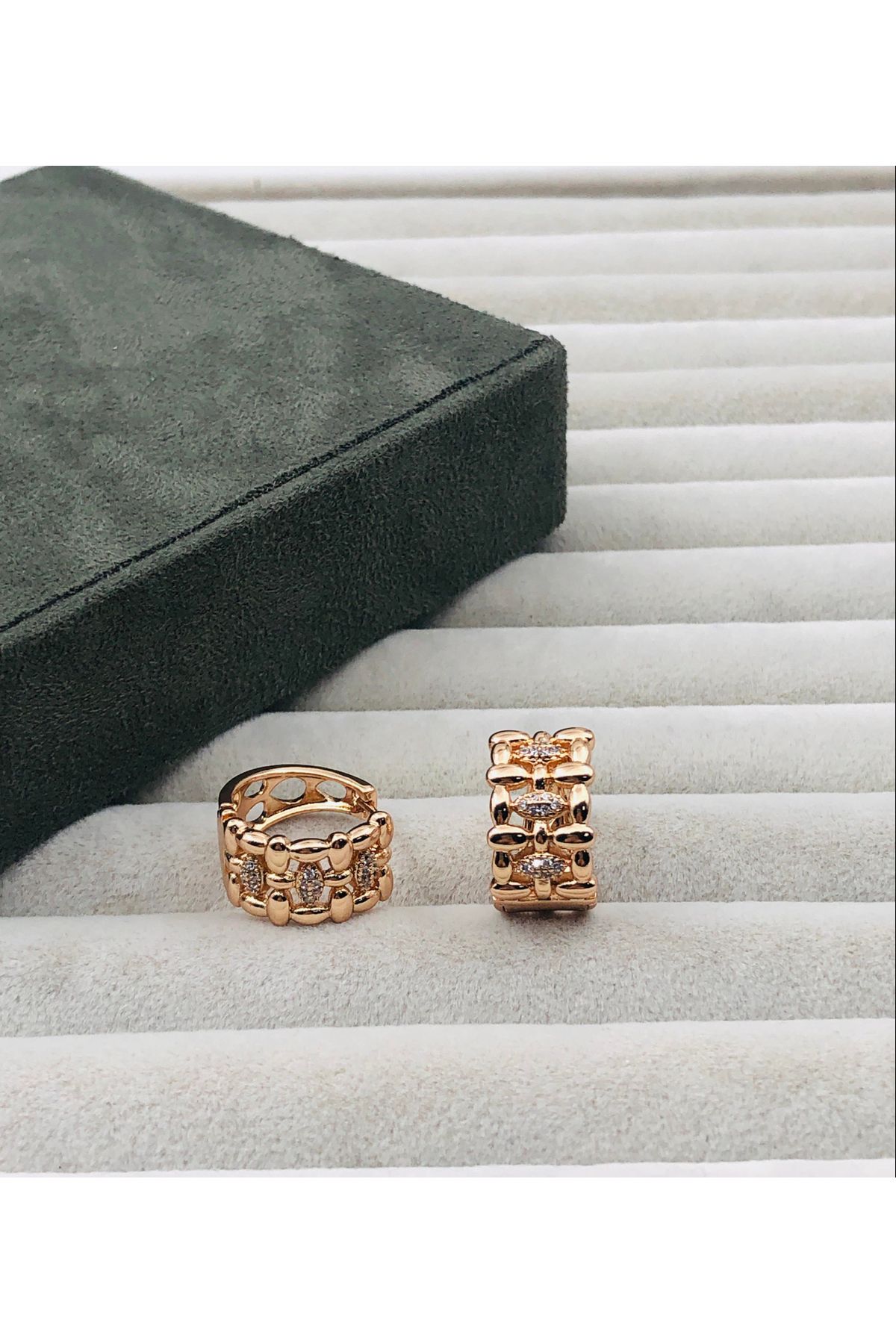 Marxwes 18K DESENLİ KÜPE