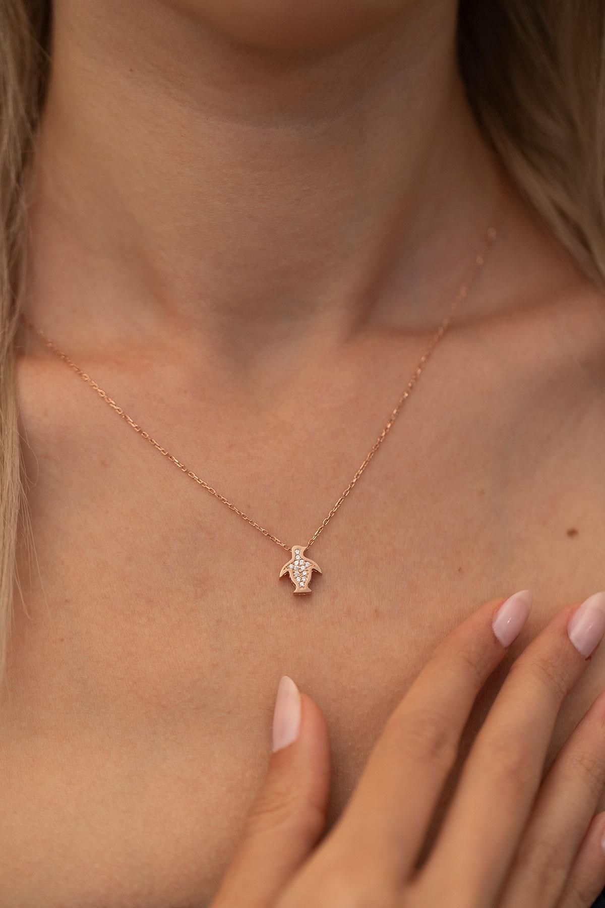 Ninova Silver Penguen Model Rose Kaplama Gümüş Zirconia Zirconia Kolye