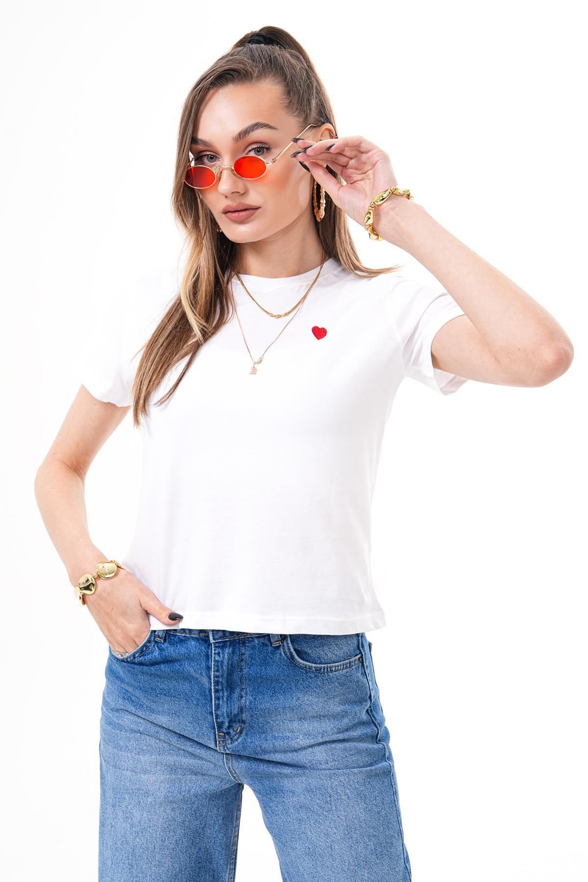 ŞİMAL-Women's Heart Embroidery Detailed Casual T-Shirt 250436 - 2