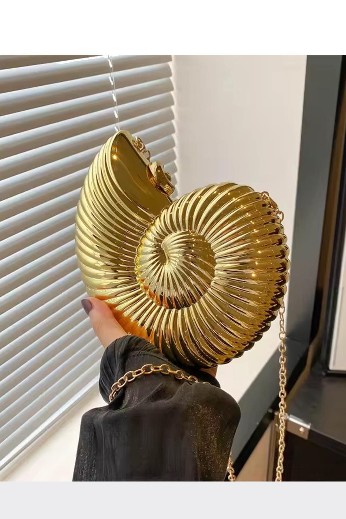 Berlesi Gold Deniz Kabuğu Desenli Abiye Çanta