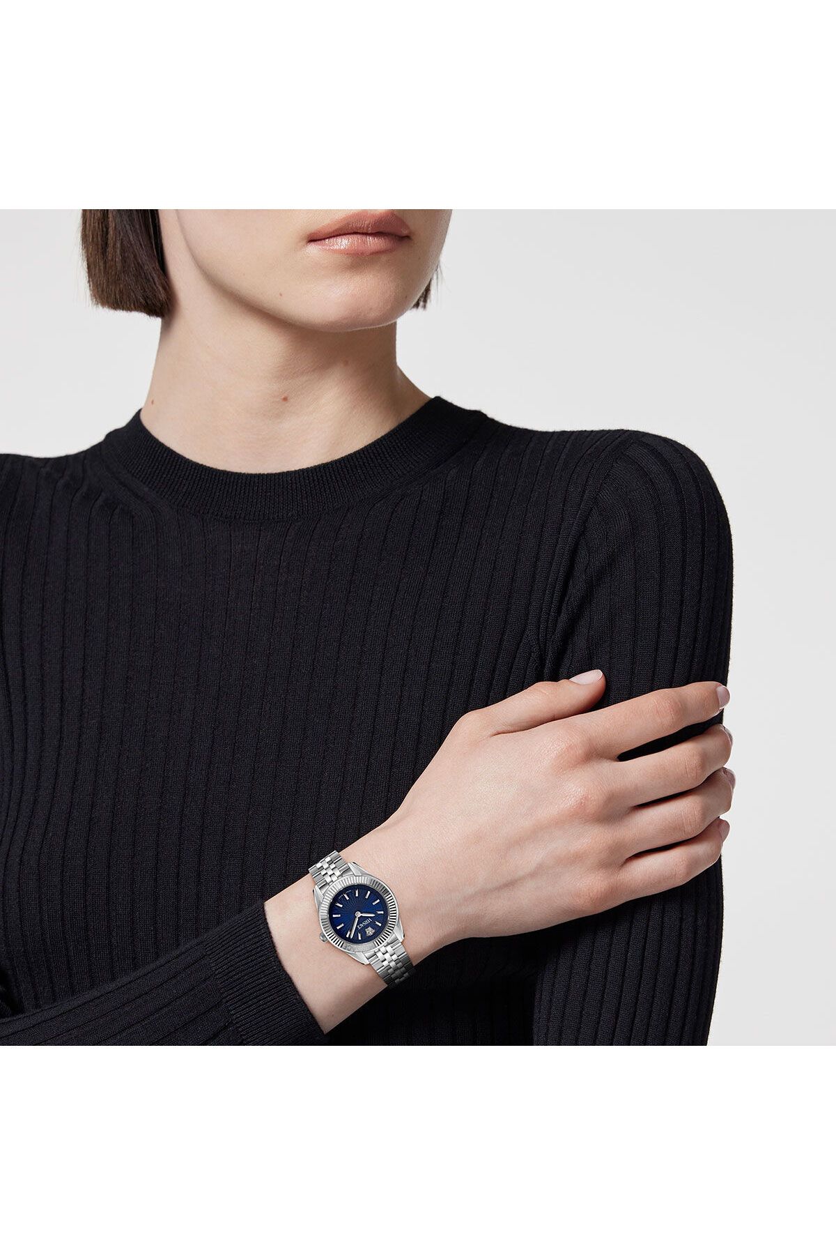 Versace Watch-VRSCVE9CA0124 Women's Wristwatch 5