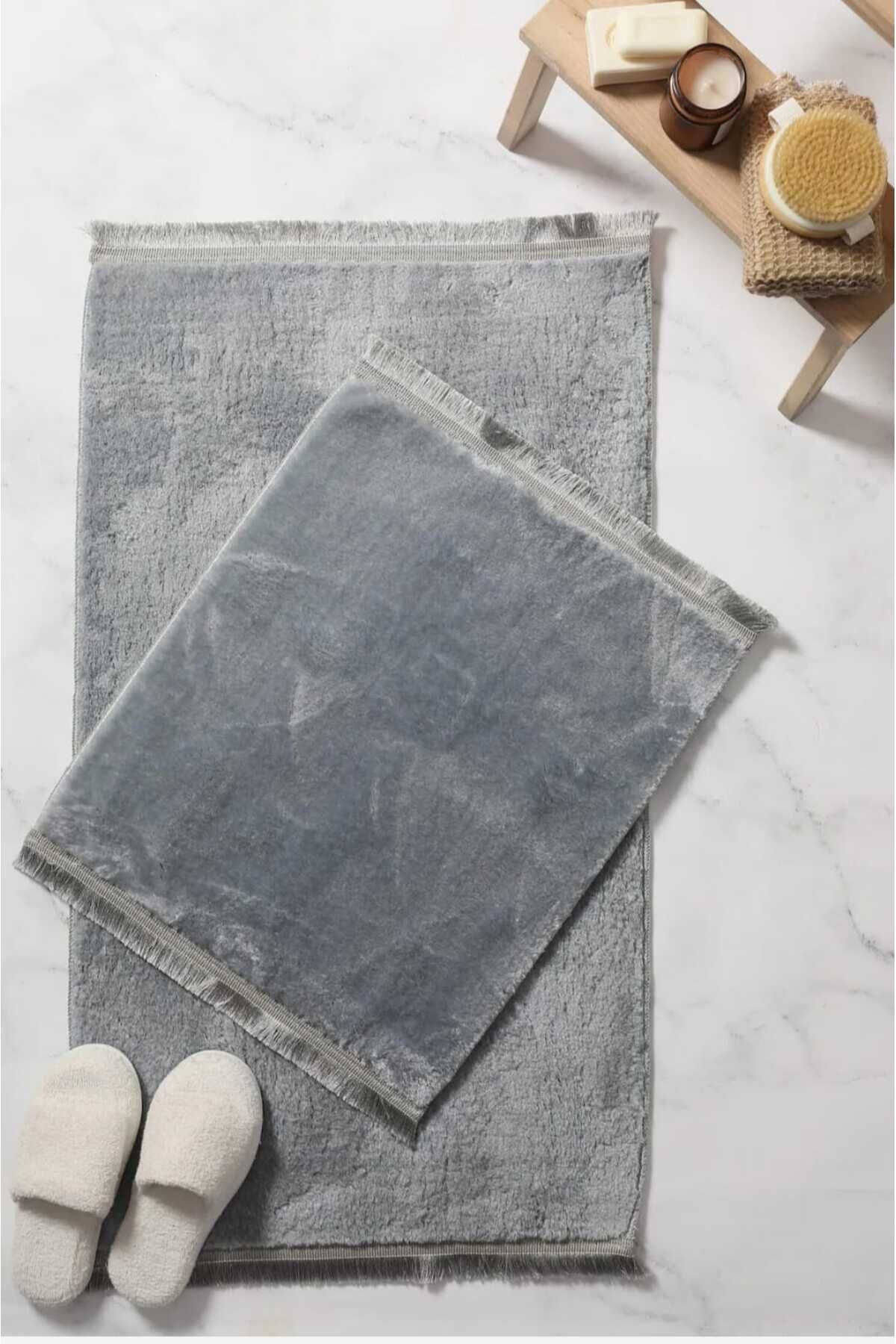 BEĞENDİ HOME PÜSKÜLLÜ PELUŞ KAYDIRMAZ TABAN 2 Lİ PASPAS TAKIMI-GRİ 60X100- 50X60