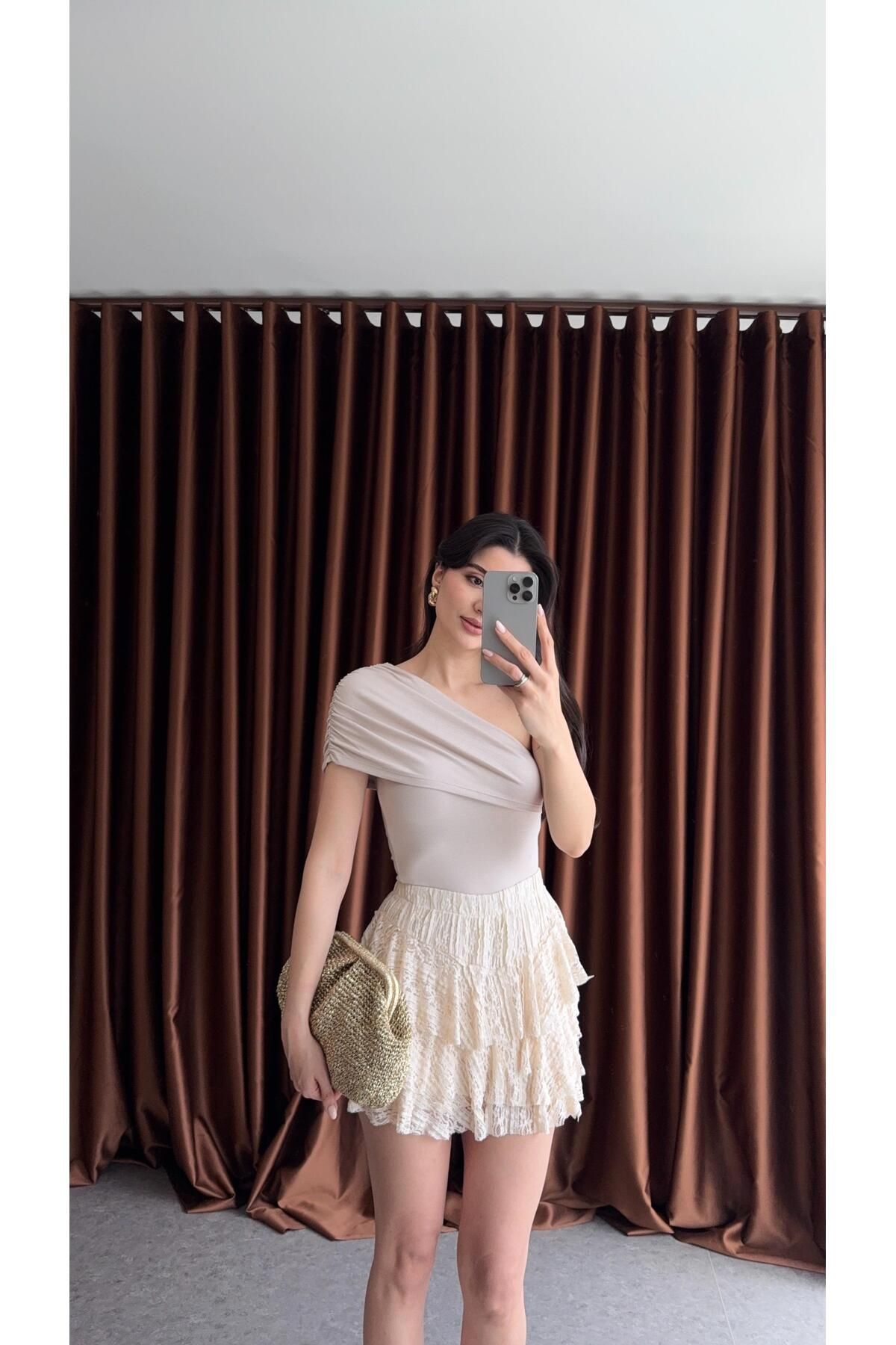 HAZELANNA Büzgülü Tek Kol Soft Touch Taş Bluz