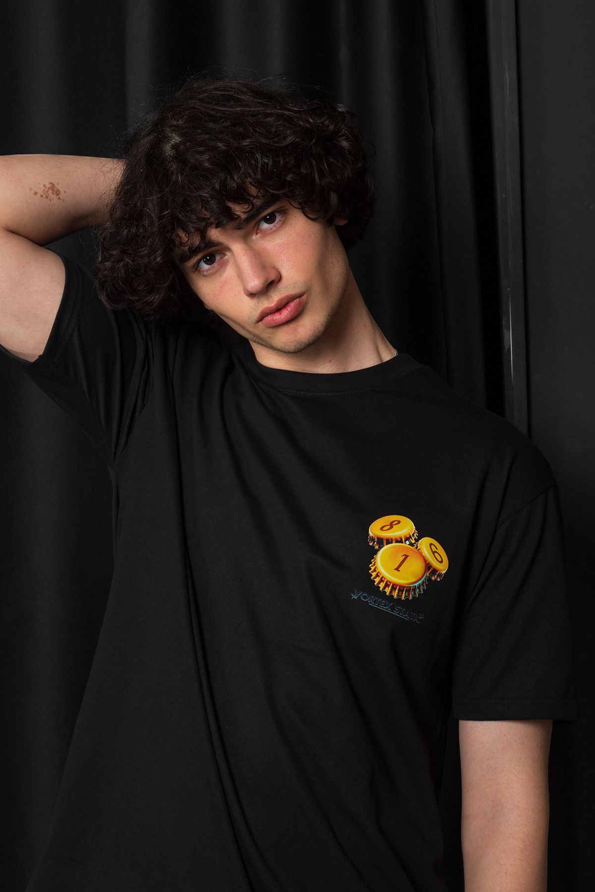 Sekizbiraltı-Μαύρο μπλουζάκι Vortex Static Printed Oversize Unisex 4