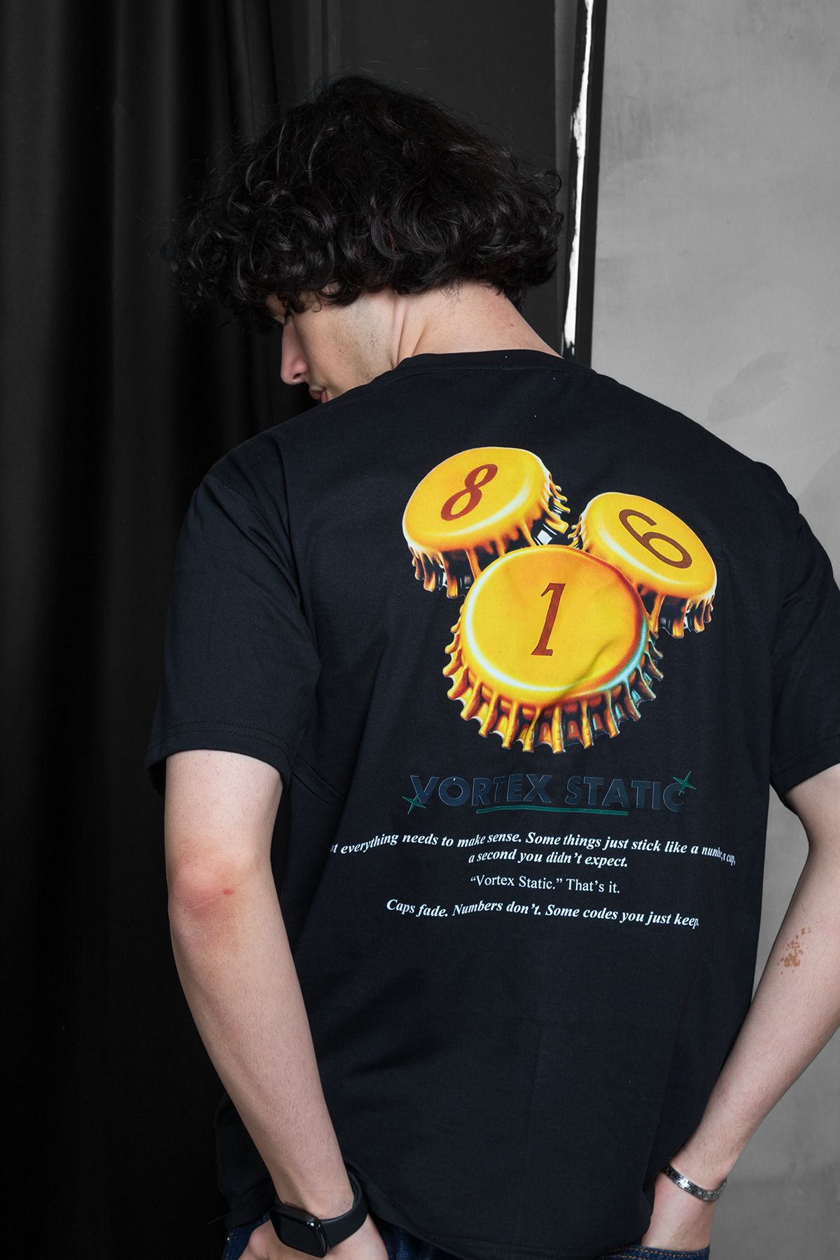 Sekizbiraltı-Μαύρο μπλουζάκι Vortex Static Printed Oversize Unisex 5