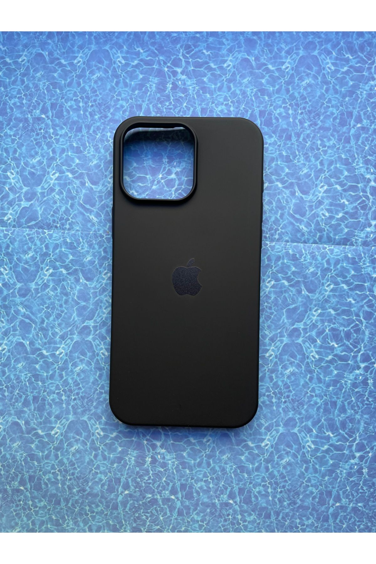 BCNCASE IPHONE 13-14 LOGOLU İLE UYUMLU LANSMAN SİLİKON İÇİ KADİFE KAPAK KILIF