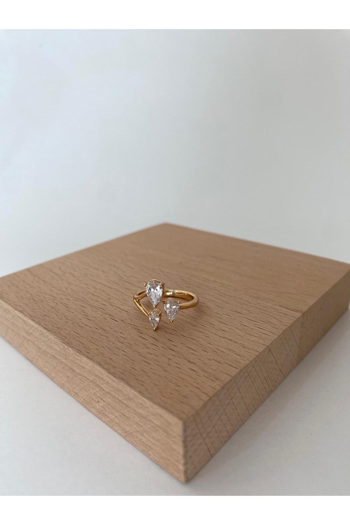 XUPING JEWELRY Xuping Damla Taşlı Rose Ayarlamalı Yüzük