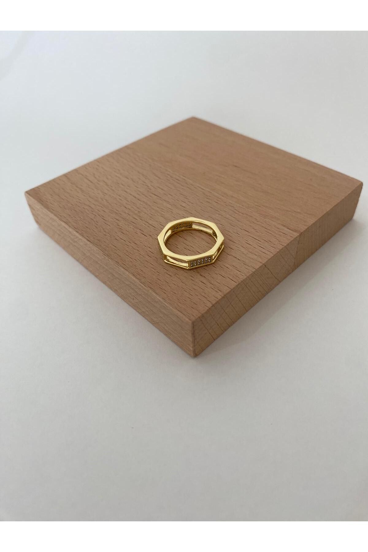 XUPING JEWELRY Xuping Dikdörtgen Aralıklı Taşlı Numaralı Yüzük 8