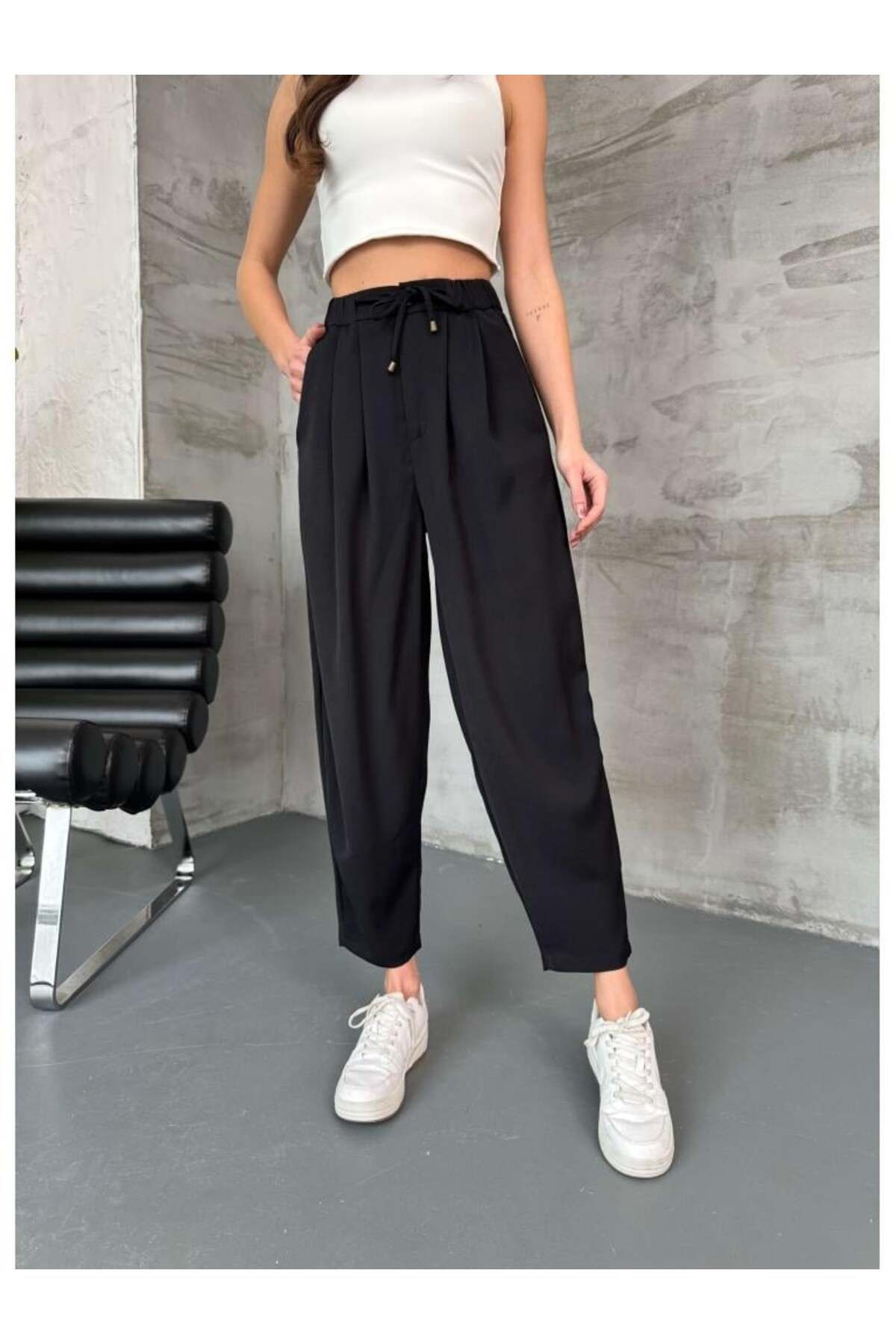 Lady Pixie Beli İp Detaylı Pileli Pantolon