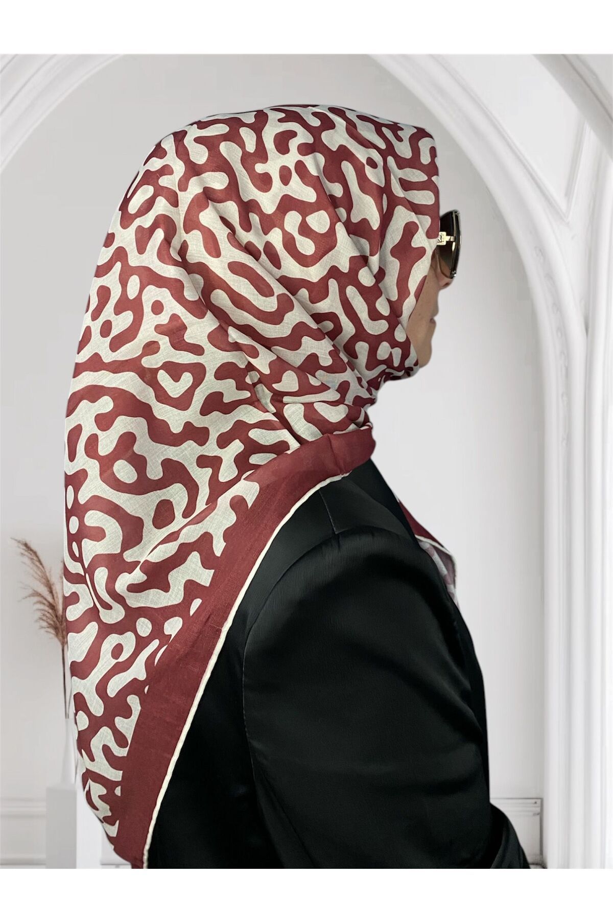 MELİKE SULTAN Desenli Eşarp