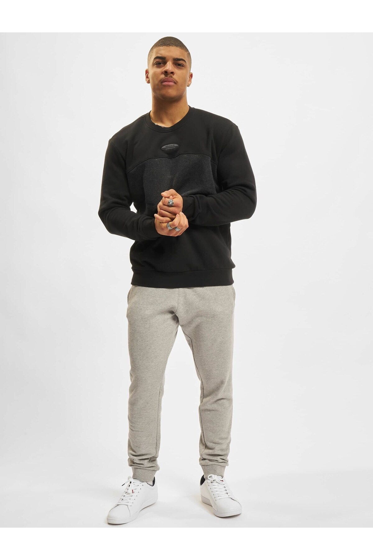 adidas-Herren Essential Reval Your Voice 7