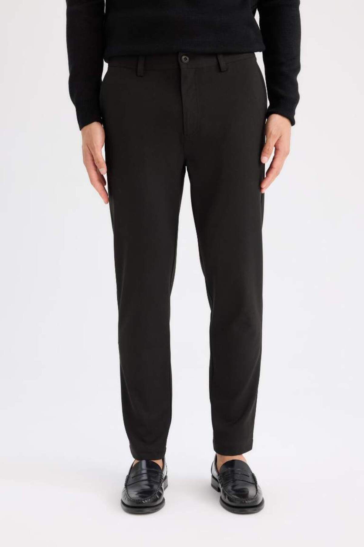 DeFacto Yeni Sezon Tailored Fit Normal Kesim Düz Paça Her Yöne Esneyen Yazlık Kumaş Pantolon