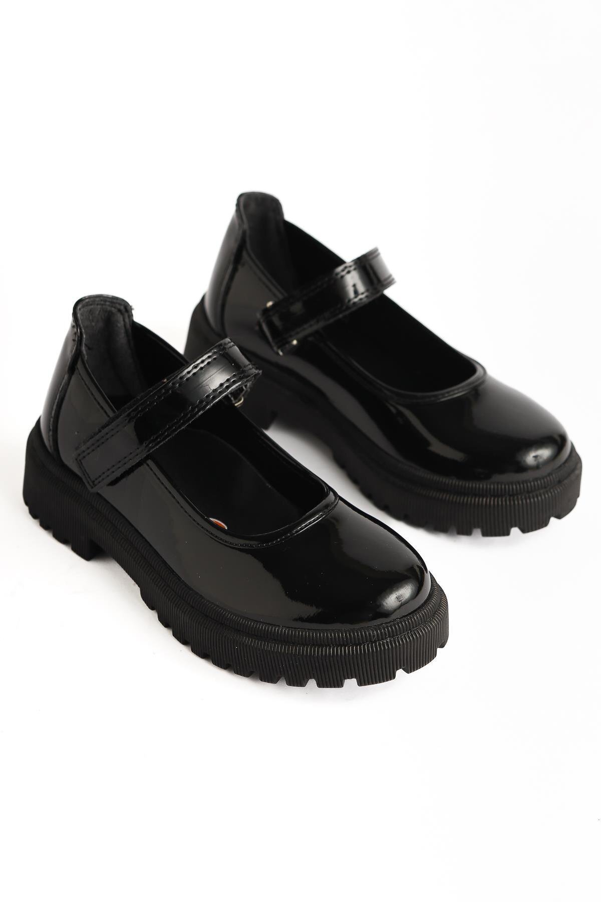 Limoya-Janina Black Patent Leather Velcro Detailed Daily Children's Shoes 3