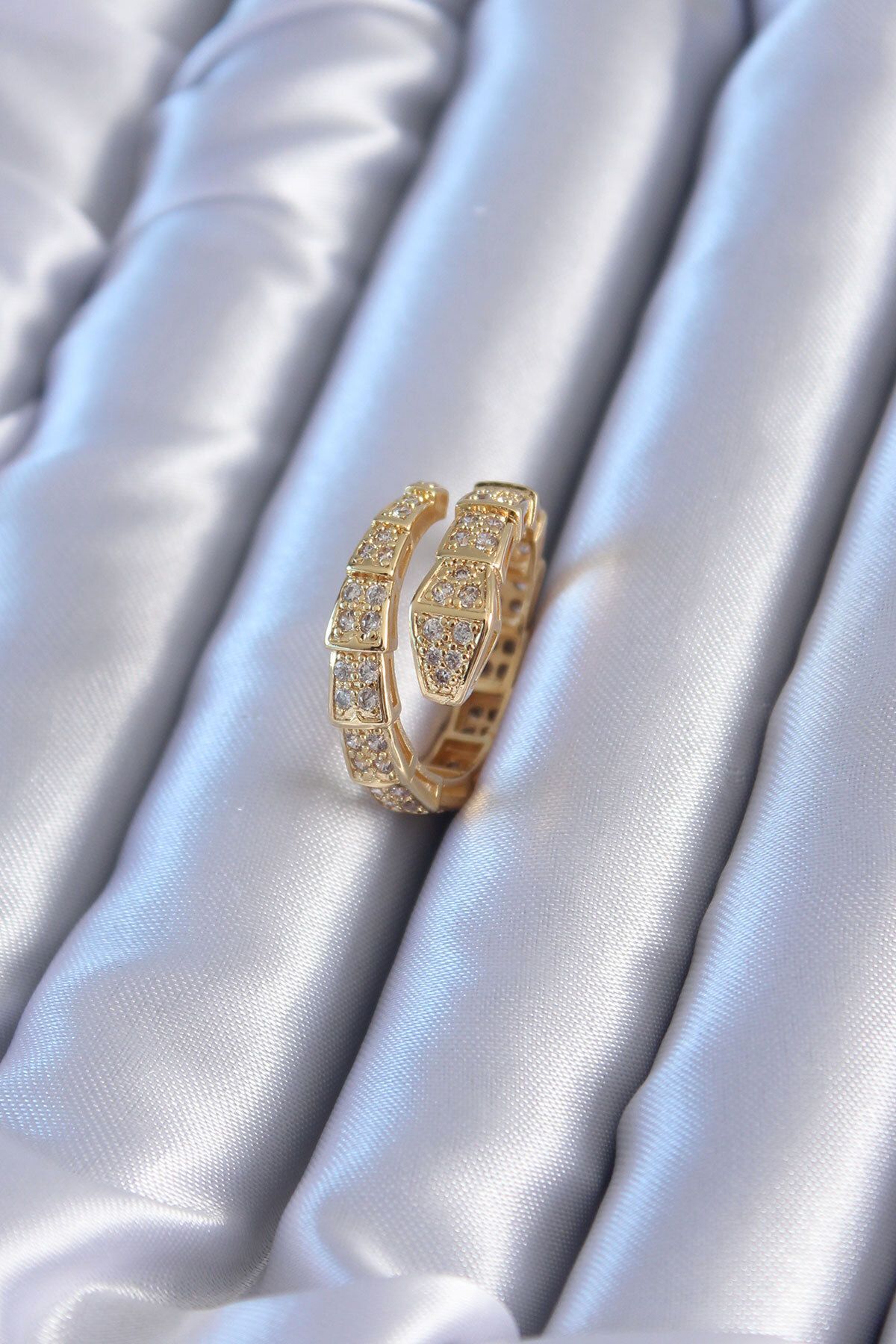 Clariss VIP Seri Gold Renk Yılan Model Kadın Yüzük