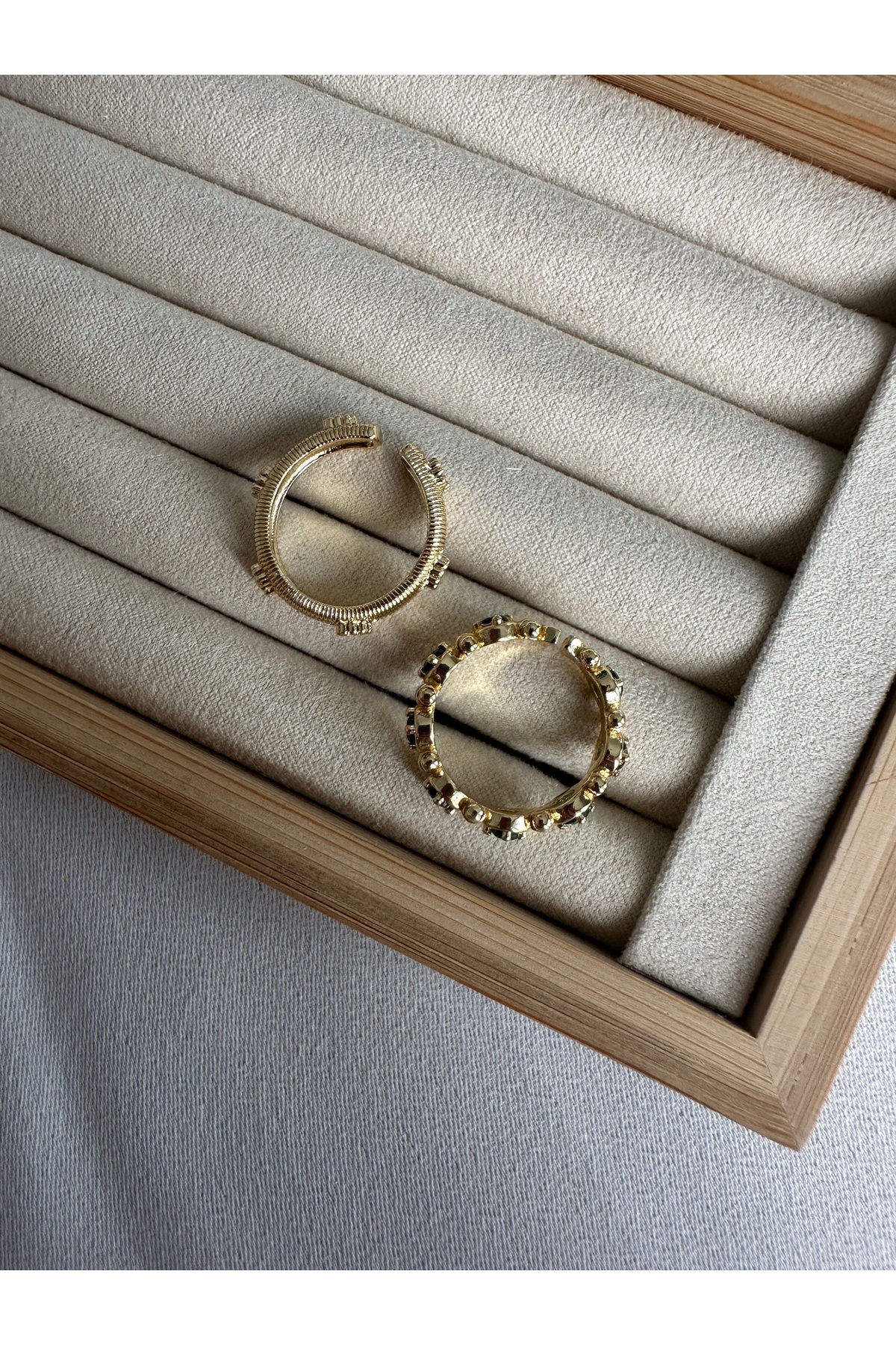 ringbox-Green Dot Detailed Ring Set of 2 3