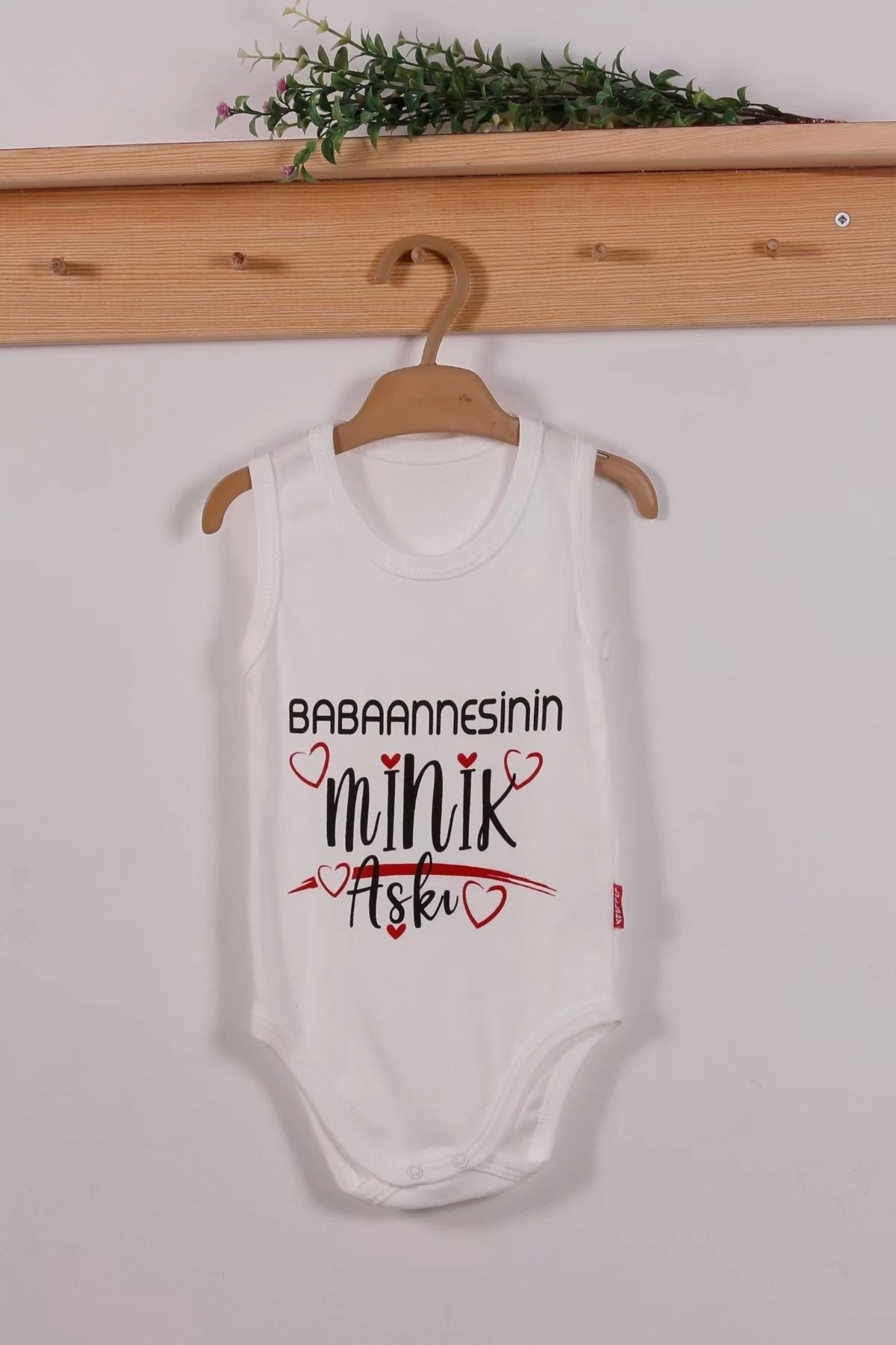Moda Şahsenem Annennesinin Minik Aşkı Desenli Askılı Unisex Body