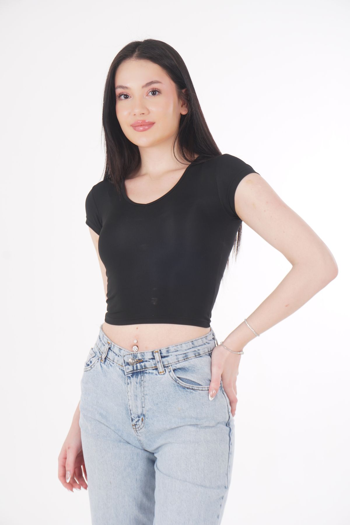 CHAURA V Yaka Basic Kısa Kollu Bluz