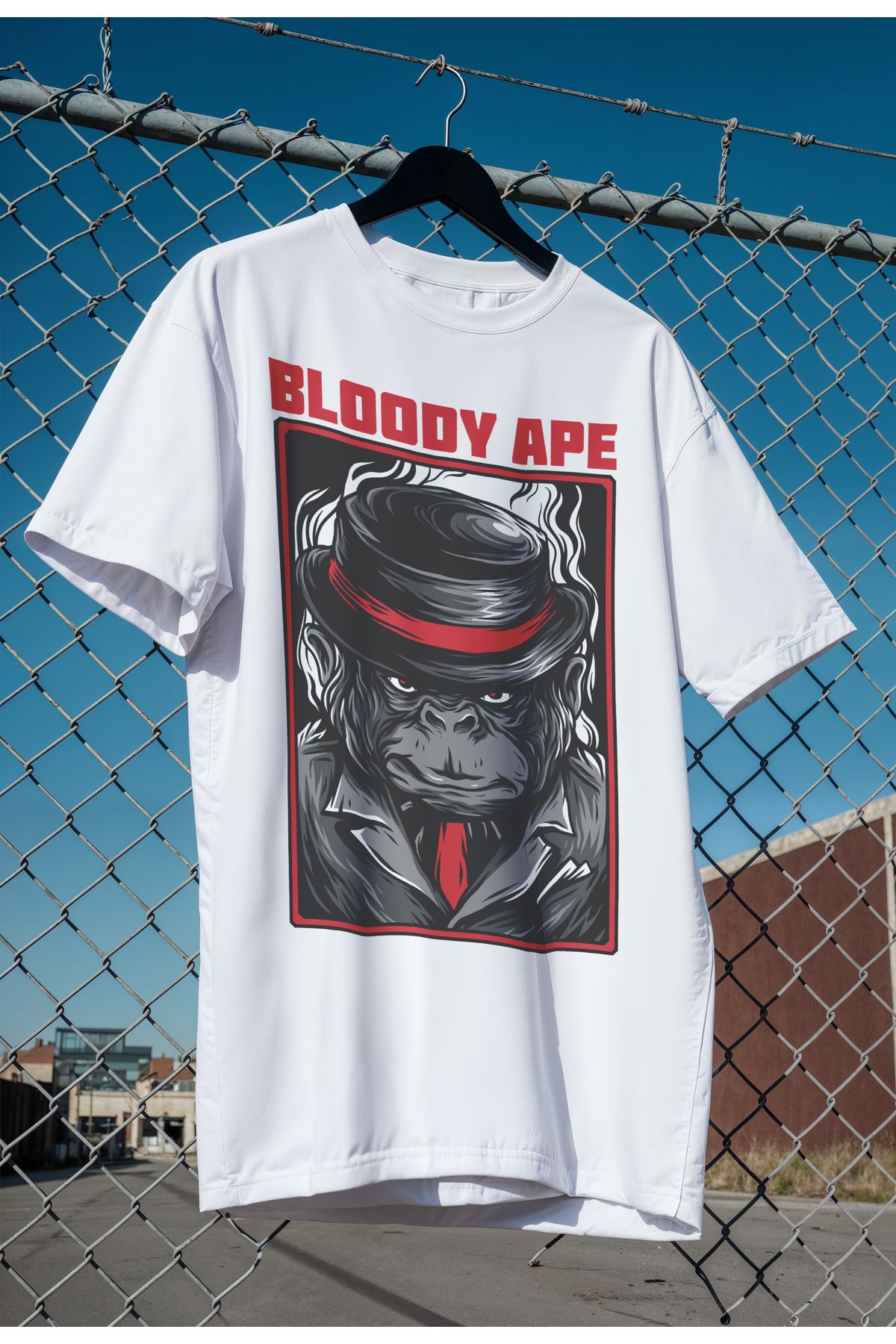 mooodcase Unisex Oversize Beyaz T-Shirt Bisiklet Yaka Kısa Kollu Pamuklu Bloody Ape Desenli