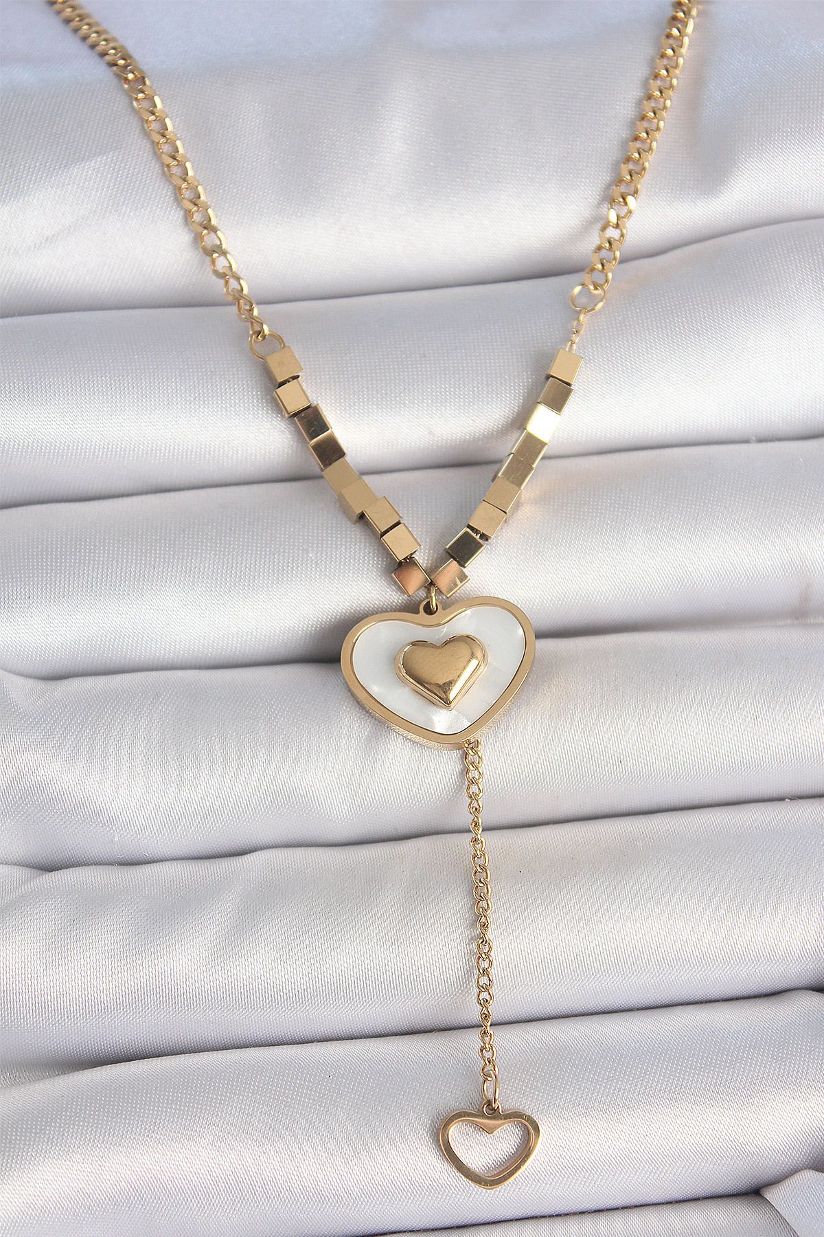 callerrons accessories Gold Renk Zincir Beyaz Mineli Kalp Figür Sallantı Detay Kadın Kolye - EBJ250510W33779