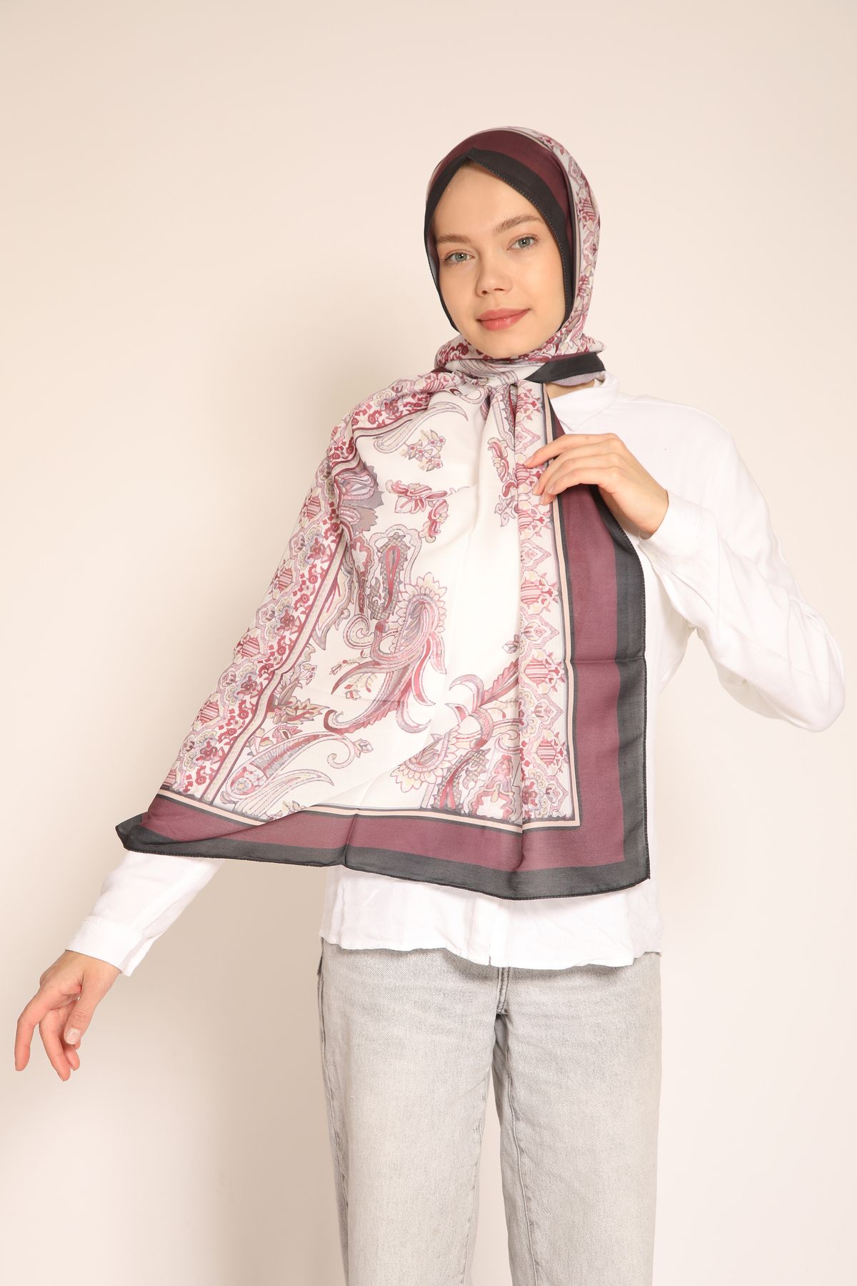 BERCHEM SCARF Bordo Desenli Soft Kumaş Şal - Zarif ve Klasik Tasarım