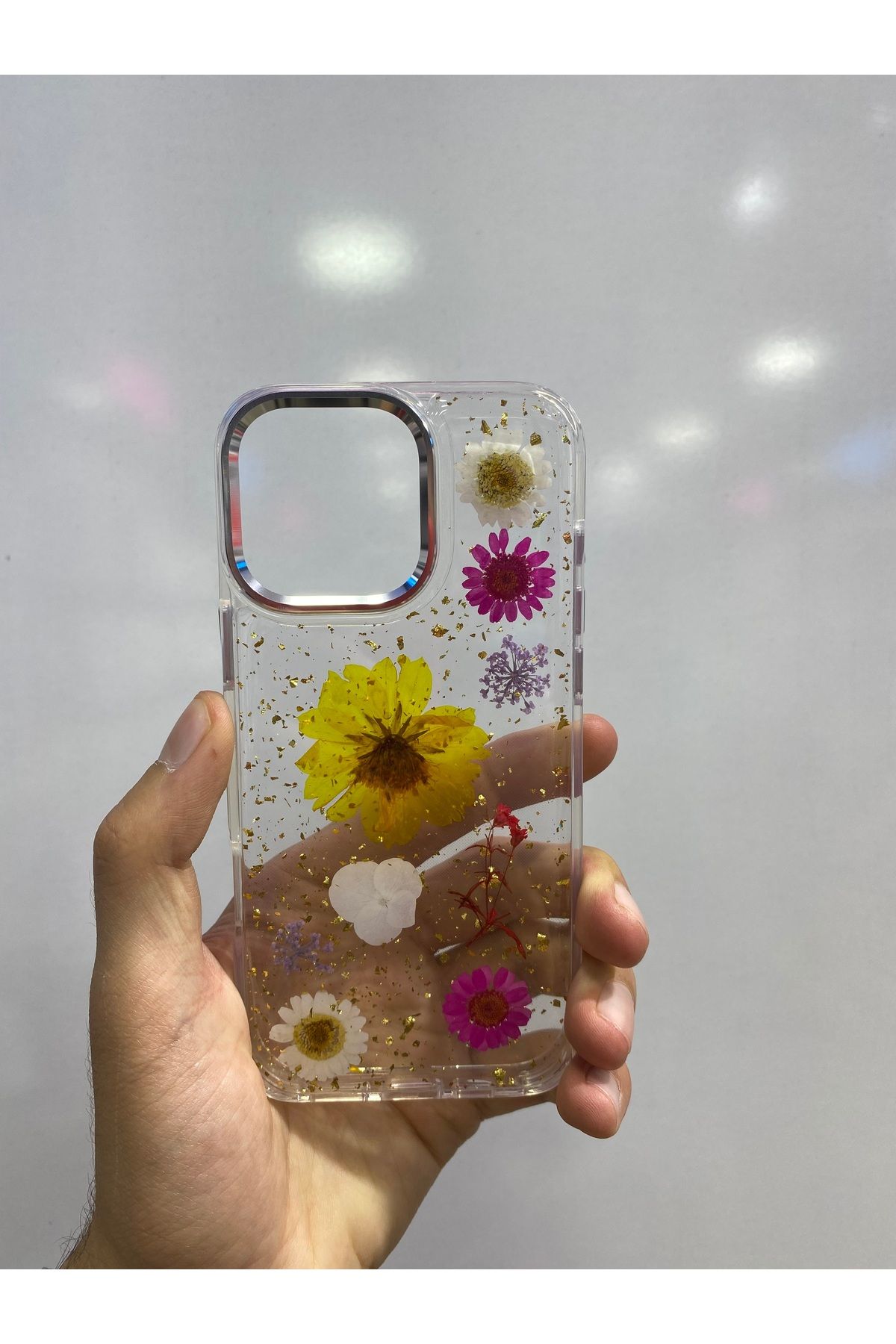 shop İPHONE 16 PRO MAX ÇİÇEKLİ SERT MİKA KILIF
