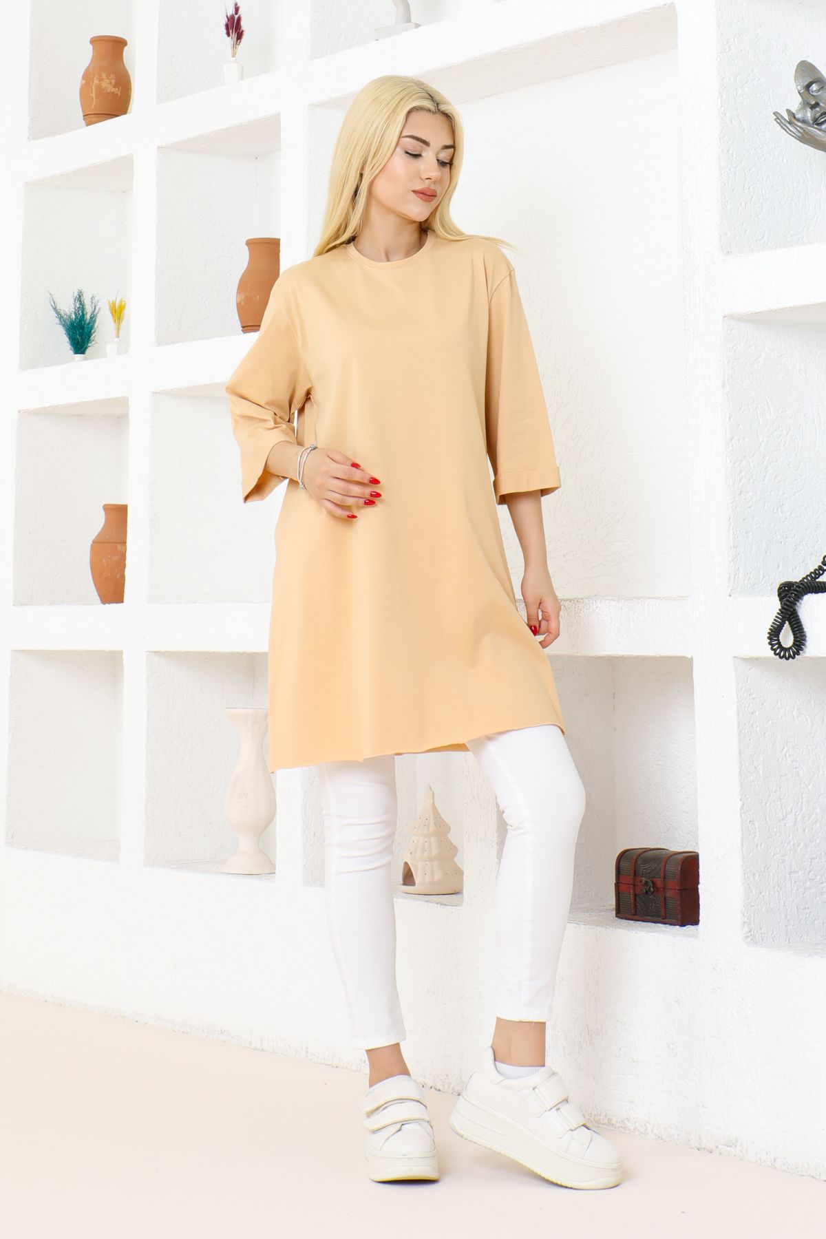 nacar çarşı Kadın Bej Oversize Tunik Tişört – Yarım Kollu, Yuvarlak Yaka, Rahat Kesim