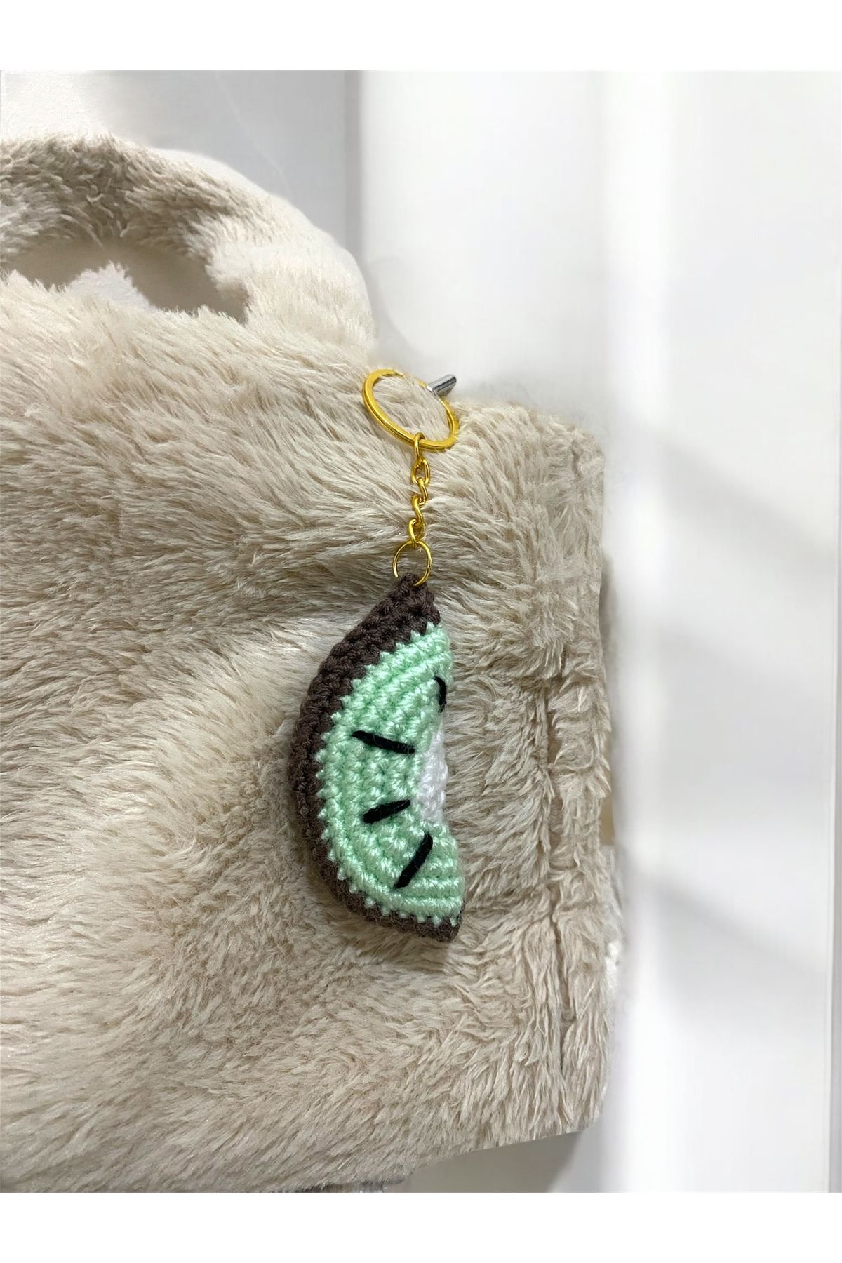 Rena Butik EL YAPIMI ÖRGÜ KİVİ ANAHTARLIK