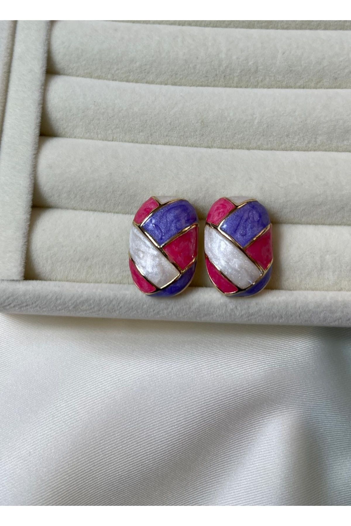 Orvix Accessories FUŞYA BEYAZLI VİNTAGE KADIN GÜNLÜK KÜPE YAZLIK KÜPE ABİYE KÜPE HEDİYE KÜPE