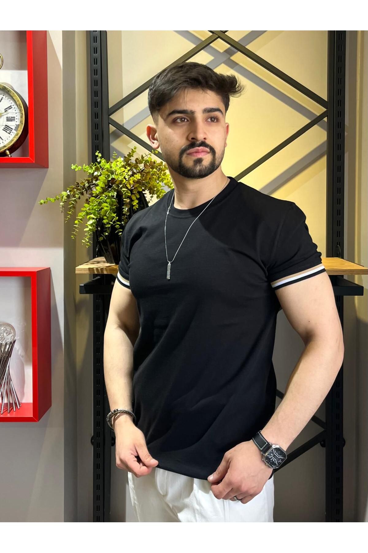 Butik Basic Kol Bantlı Siyah Tişört