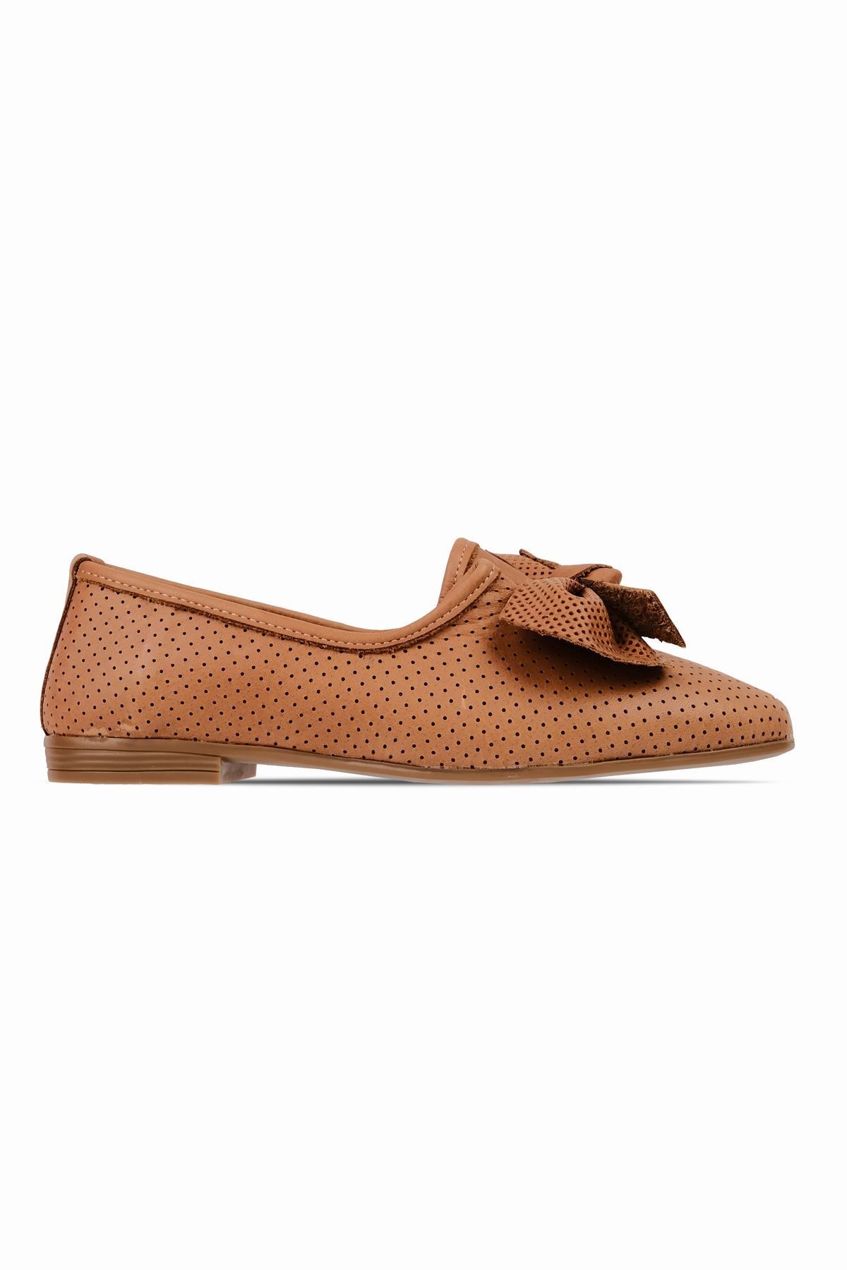 Lal Shoes & Bags Minks Kadın Hakiki Deri Delik Detaylı Kurdeleli Babet Ayakkabı-Taba